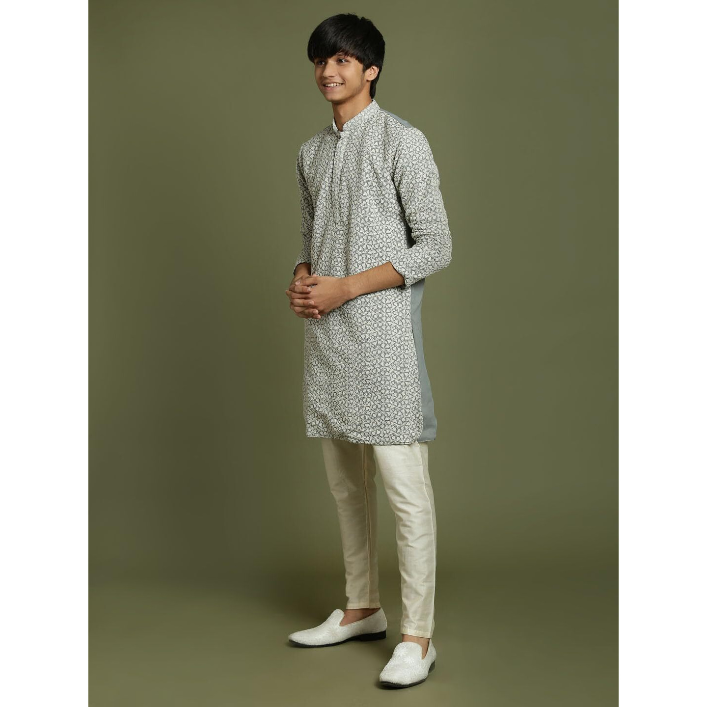 VASTRAMAY YUVA Boys' Grey And Cream Kurta Pyjama Set_VYUVBK206GYnBVPCR_36M