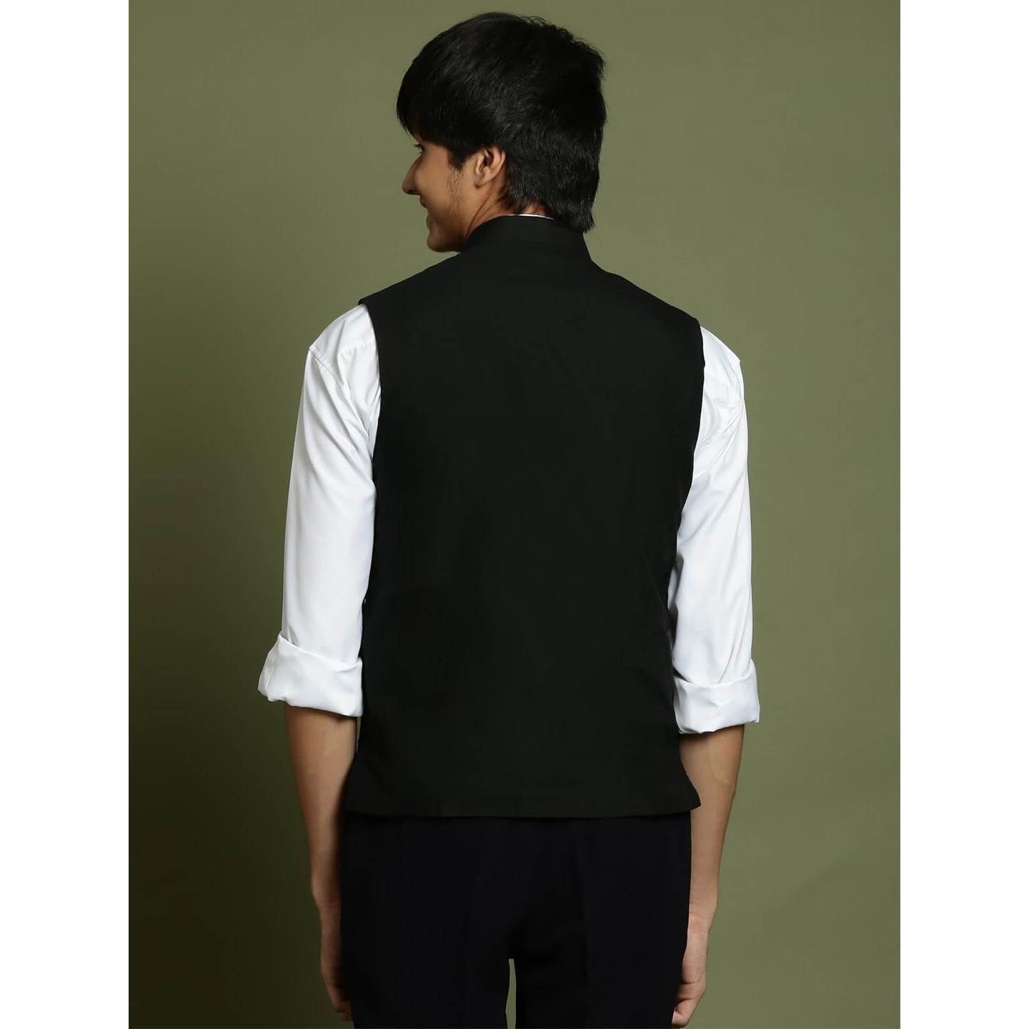 VASTRAMAY YUVA Boys' Black Nehru Jacket_VYUVBJ133BL_36M