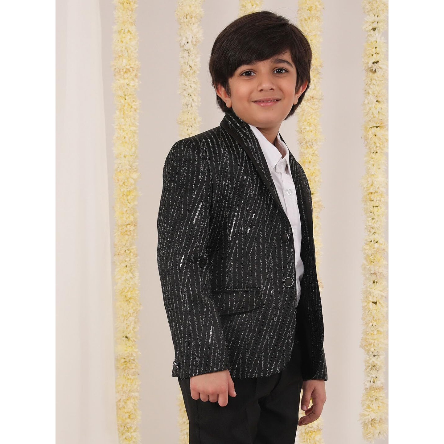 VASTRAMAY Boys' Black Silk Blend Blazer_VASBCT028BL_34