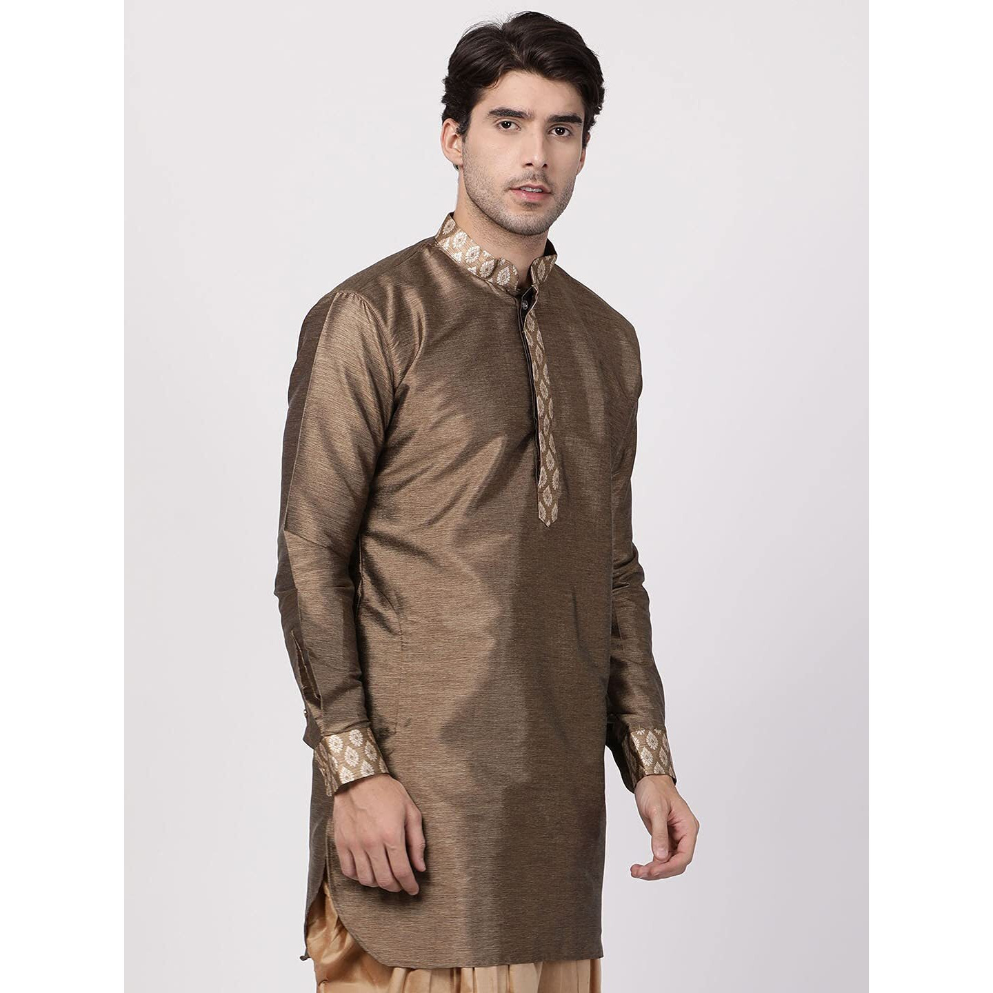 VASTRAMAY Men's Gold Cotton Silk Blend Kurta_VASMUK006GO_40