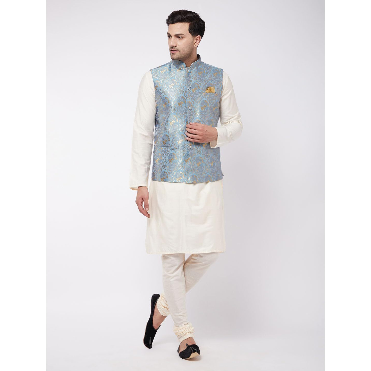 VASTRAMAY Men's Cream And Grey Cotton Blend Jacket, Kurta and Pyjama Set_VASMJ024GYnK091CRnVPCR_40