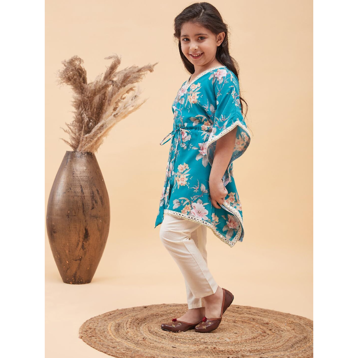 VASTRAMAY Girls' Turquoise And Cream Kaftan And Pant Set_VASGK005TQnGP02CR_34L