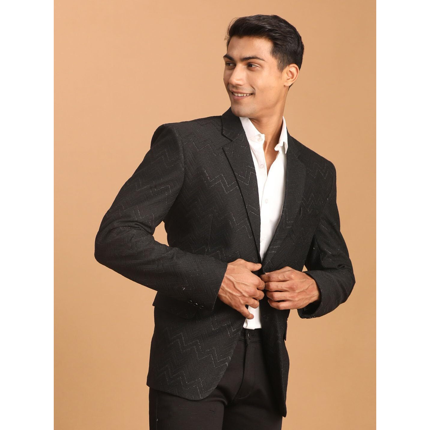 VASTRAMAY Men's Black Silk Blend Blazer | Imported Fabric Blazer for Men
