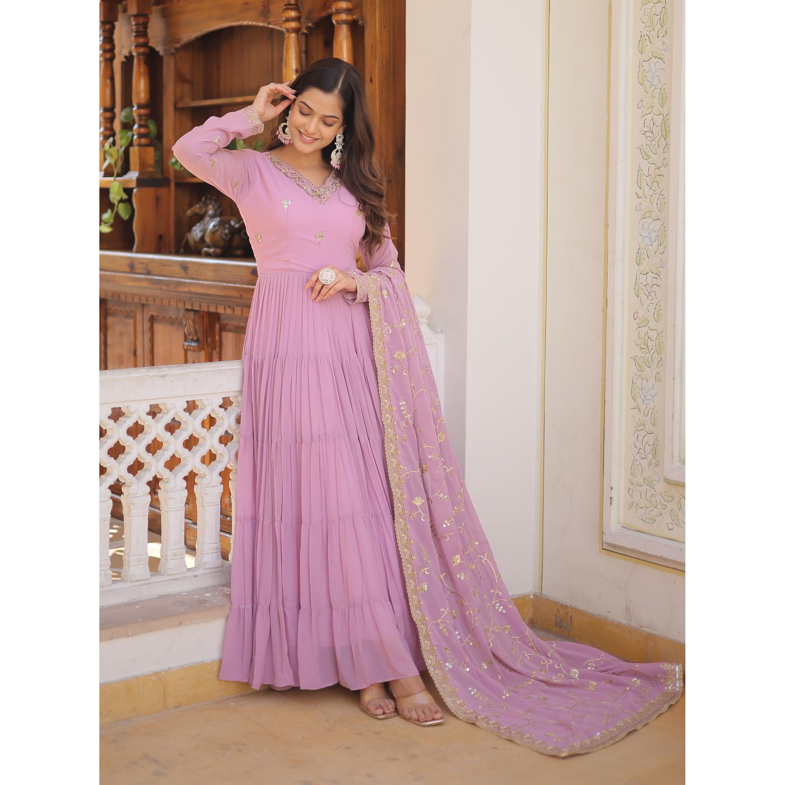 Wedani Georgette Embroidered Work Anarkali Kurta Set for Womens (in, Alpha, S, Regular, Purple)