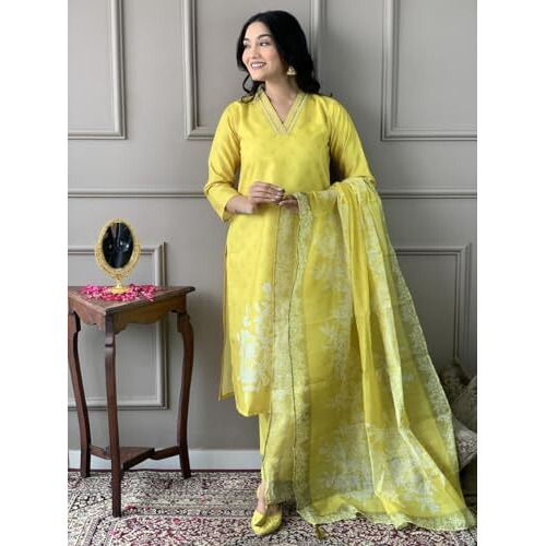 Wedani Muslin Floral Printed with Lace Border Kurta Pant Set with Dupatta for Women