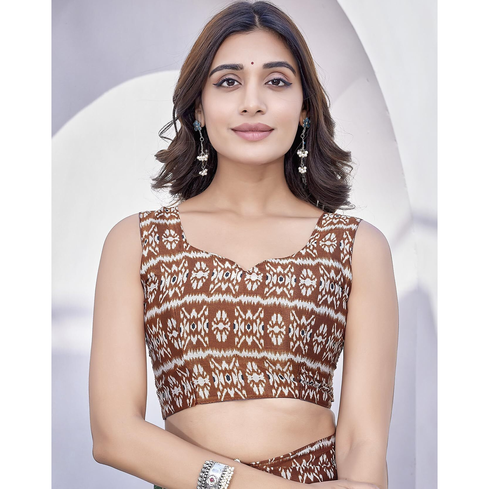 Yashika Women's Elegant Chiffon Saree Set with Blouse Piece Elevate your style with this chic chiffon saree ensemble. Perfect for trendsetting women (AZ-YS-P1-REENU GREEN)