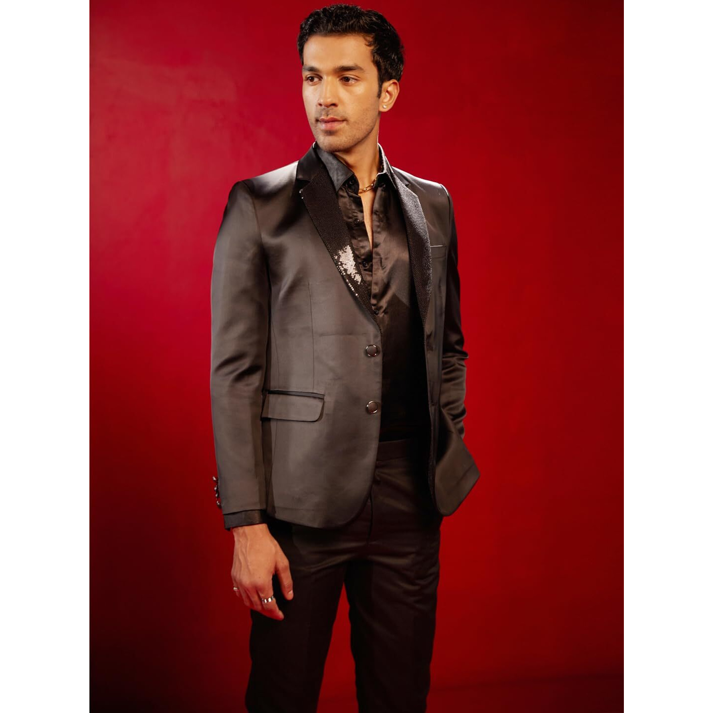 VASTRAMAY Shrestha Men's Black Sequence Collar Blazer