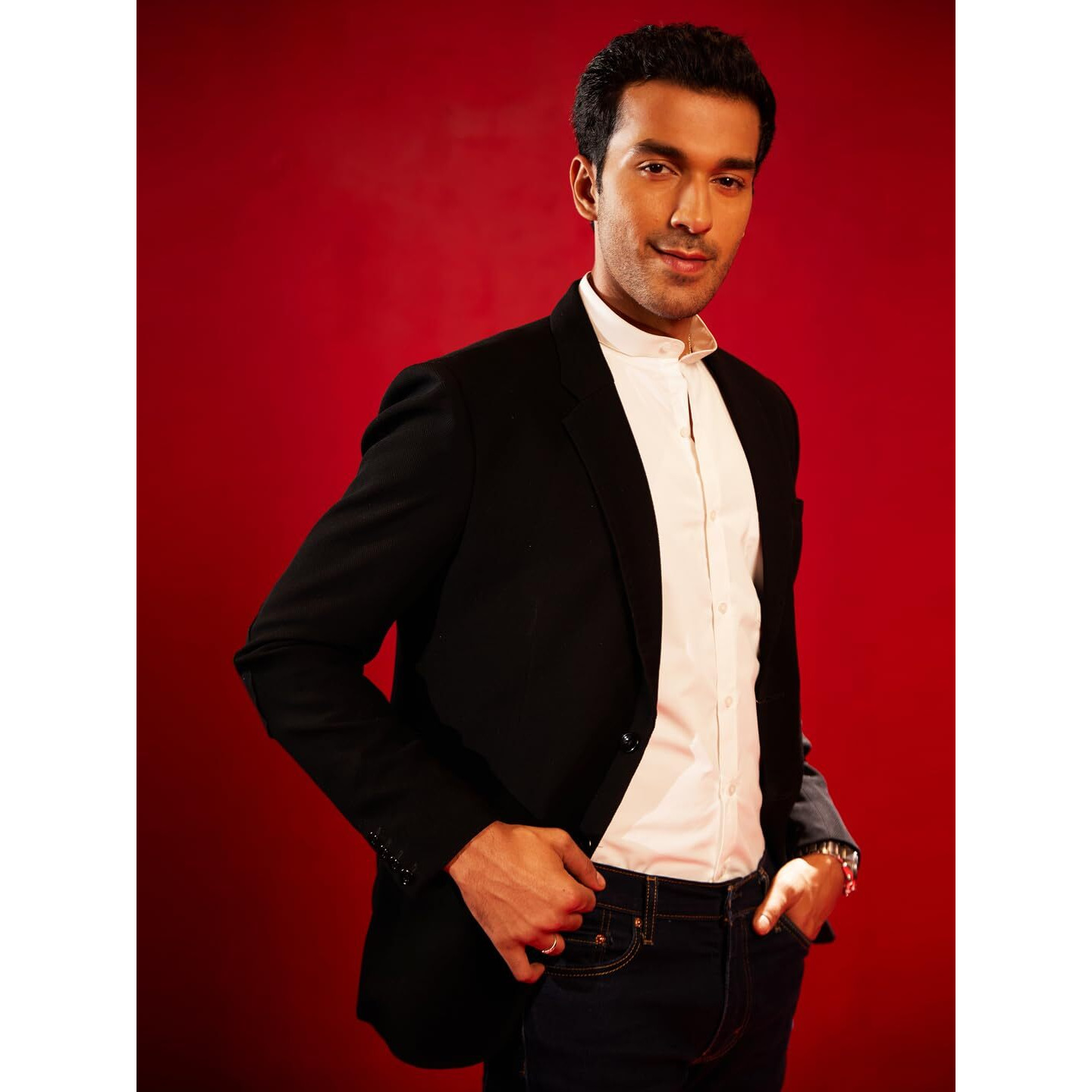 VASTRAMAY Men's Black Silk Blend Blazer_VSHRMCT029BL_36