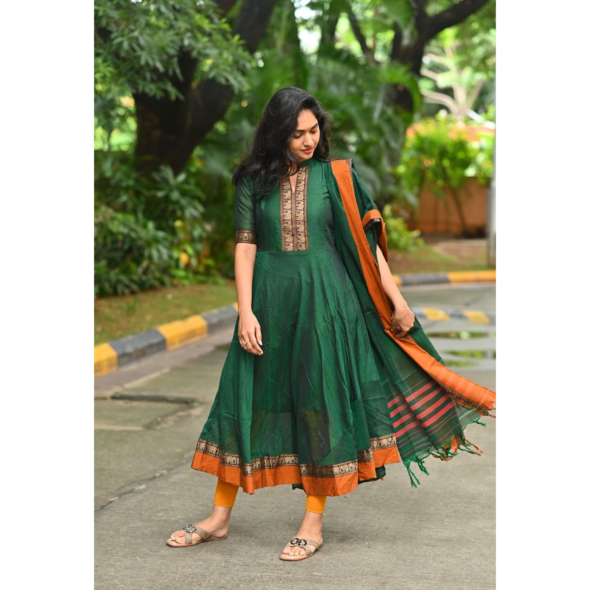 ANNI DESIGNER Women's Rayon Viscose Solid Anarkali Kurta with Dupatta (Samuti Green-VKS01_S_Green_Small)