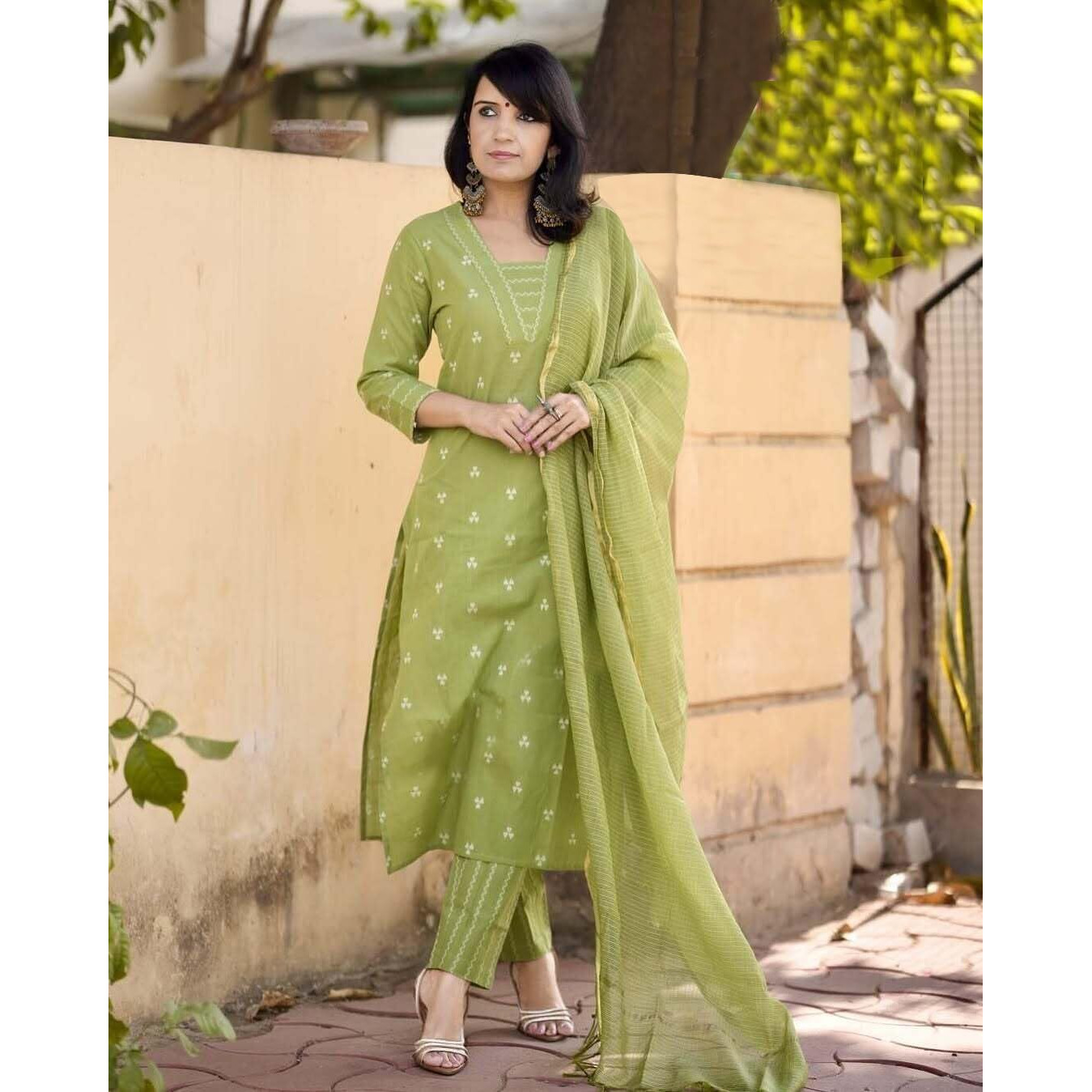 ANNI DESIGNER Women's Rayon Viscose Straight Printed Kurta with Pant & Dupatta (MAHEMAN Pista_XXL_Pista_XX-Large)