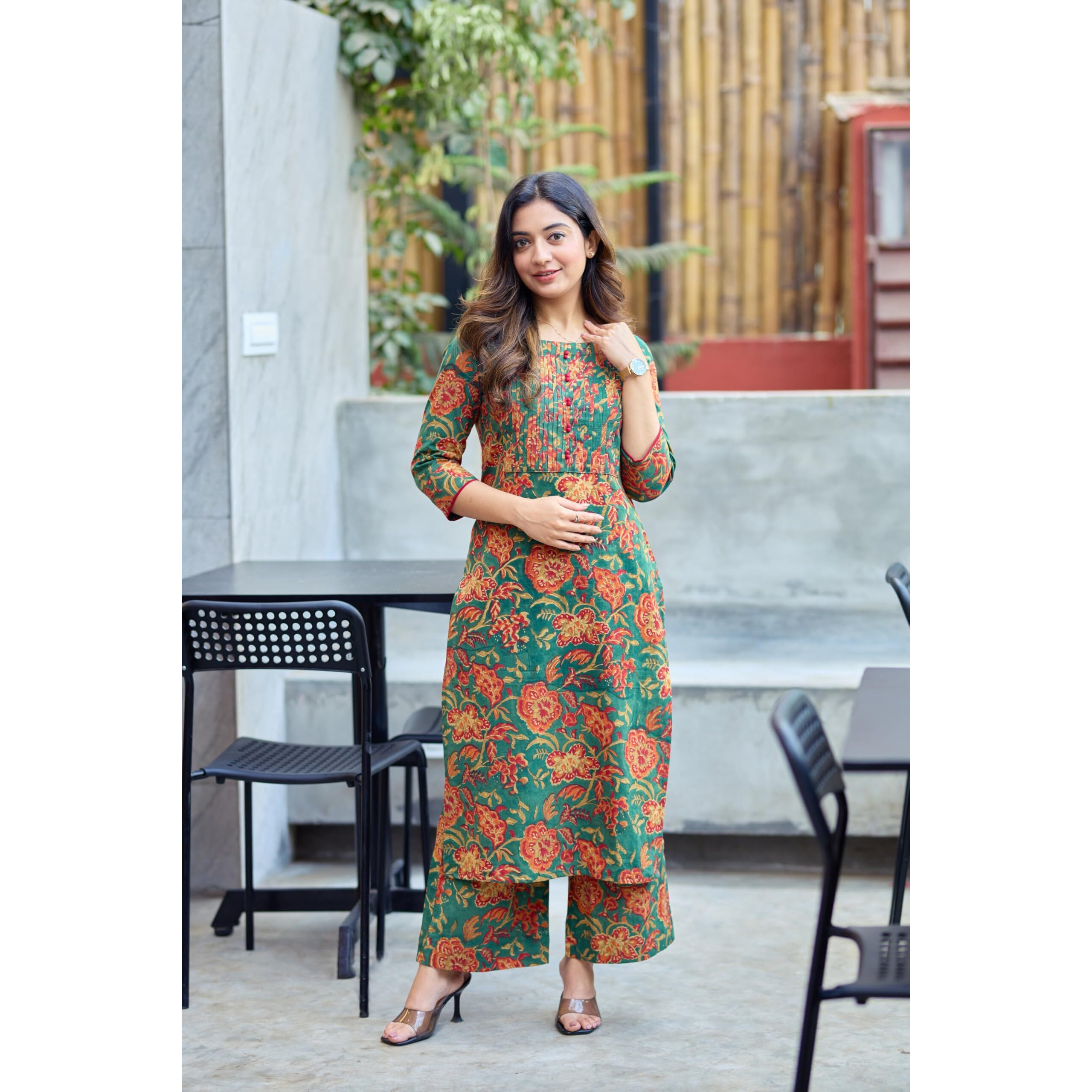 ANNI DESIGNER Women's Rayon Viscose Straight Printed Kurta with Pant (KISMAT Green_L_Green_Large)