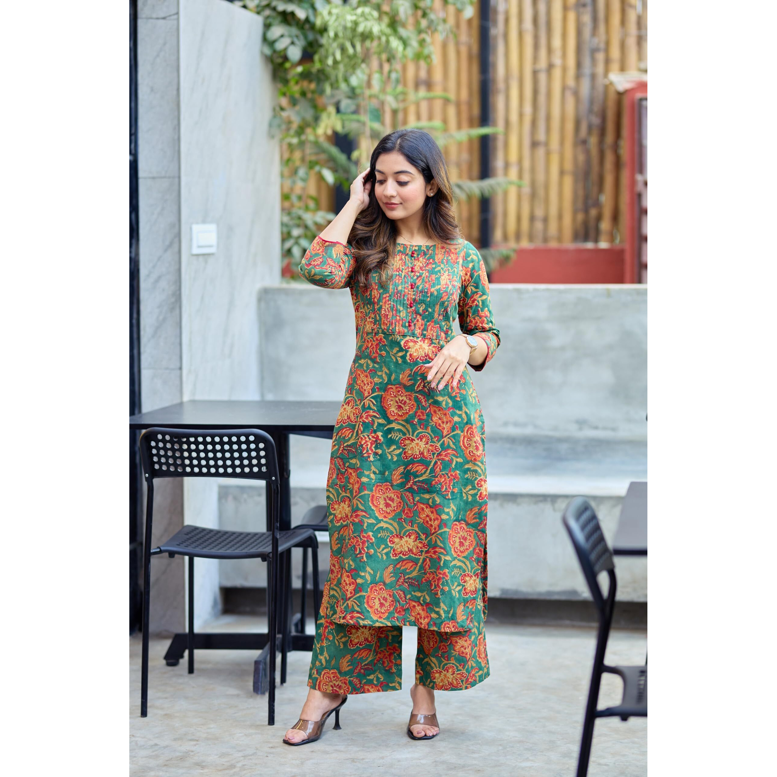 ANNI DESIGNER Women's Rayon Viscose Straight Printed Kurta with Pant (KISMAT Green_L_Green_Large)