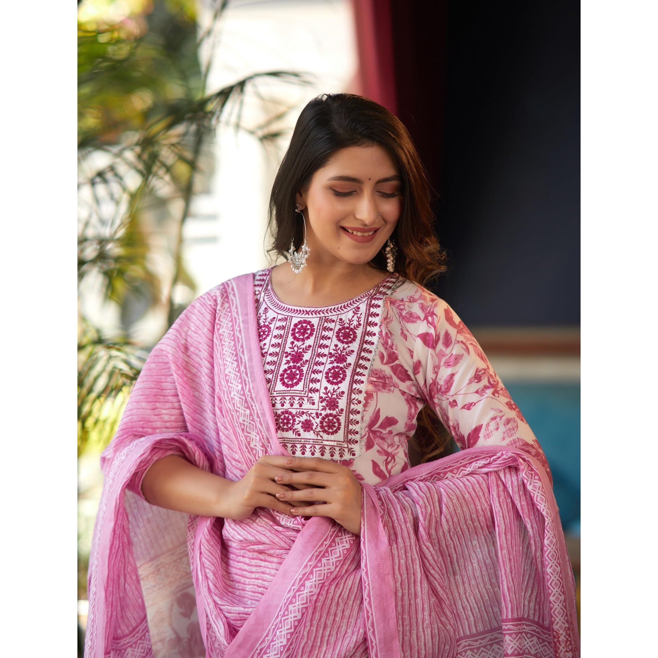 KLOSIA Women Embroidery Kurta and Pant Set with Dupatta | Kurta Set for Women | Kurta Set | Wedding Suit Indian Wear | (X-Large, Pink)
