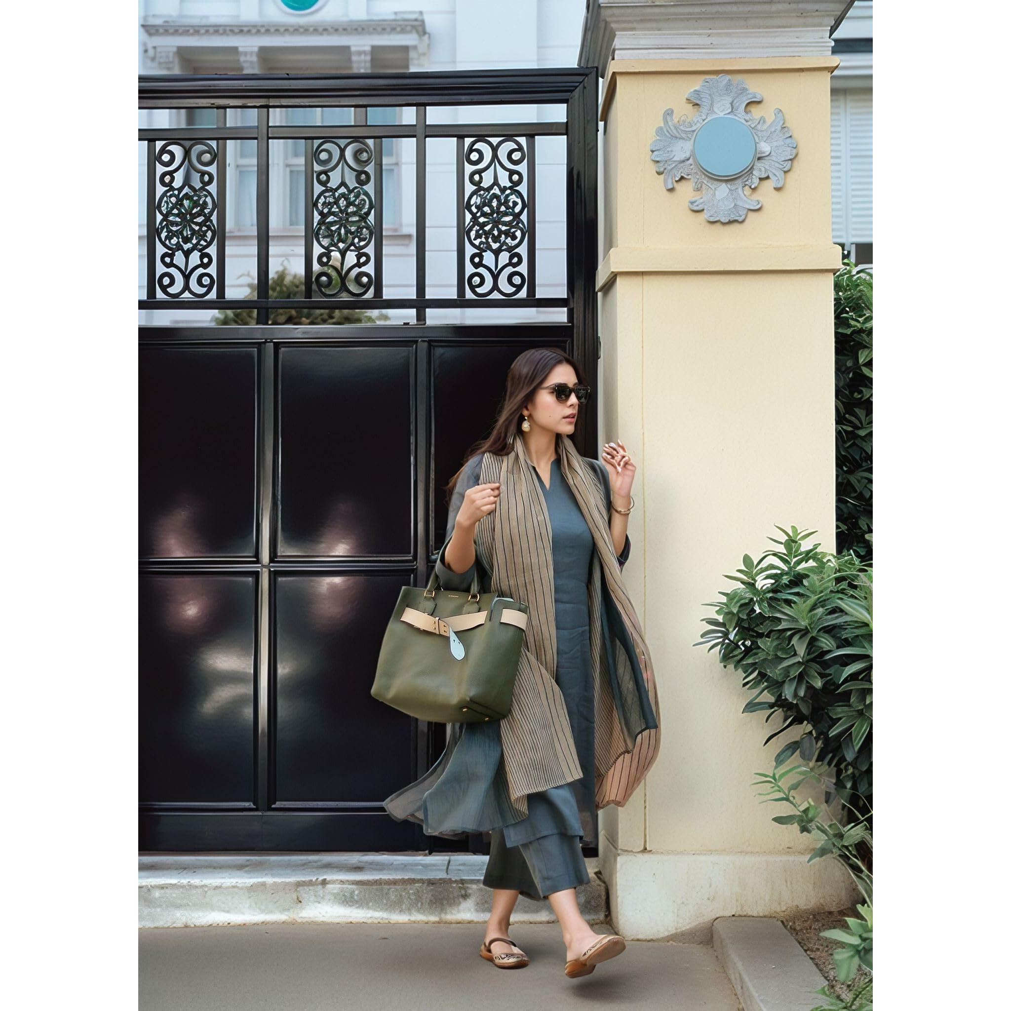 ANNI DESIGNER Women's Rayon Blend Solid Straight Kurta with Pant & Dupatta (Raja Saab Grey-VKS11_XXL_Grey_XX-Large)