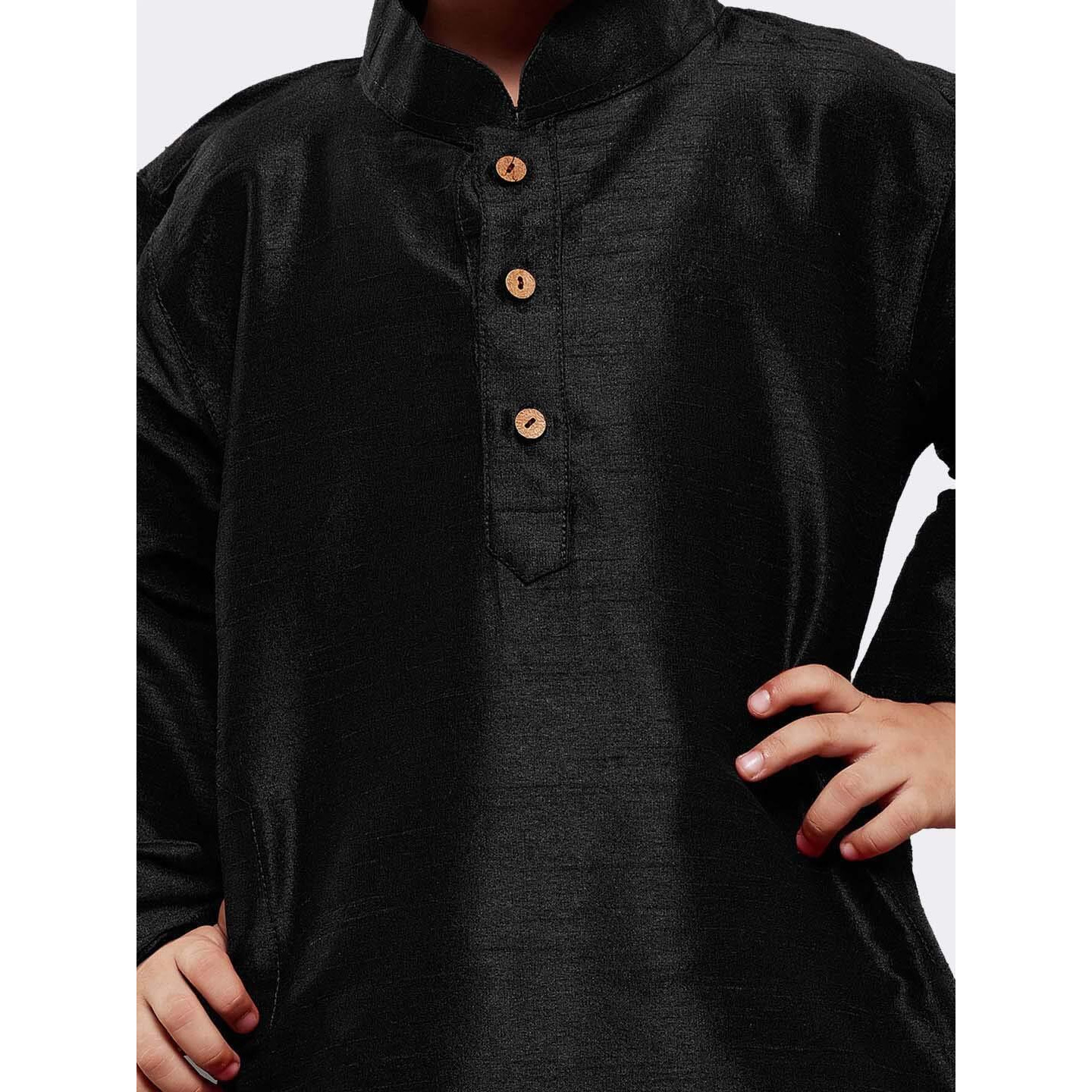 VASTRAMAY Boys' Black Silk Blend Kurta Pyjama Set with Cap-VASBKBL001nPBLnC_14