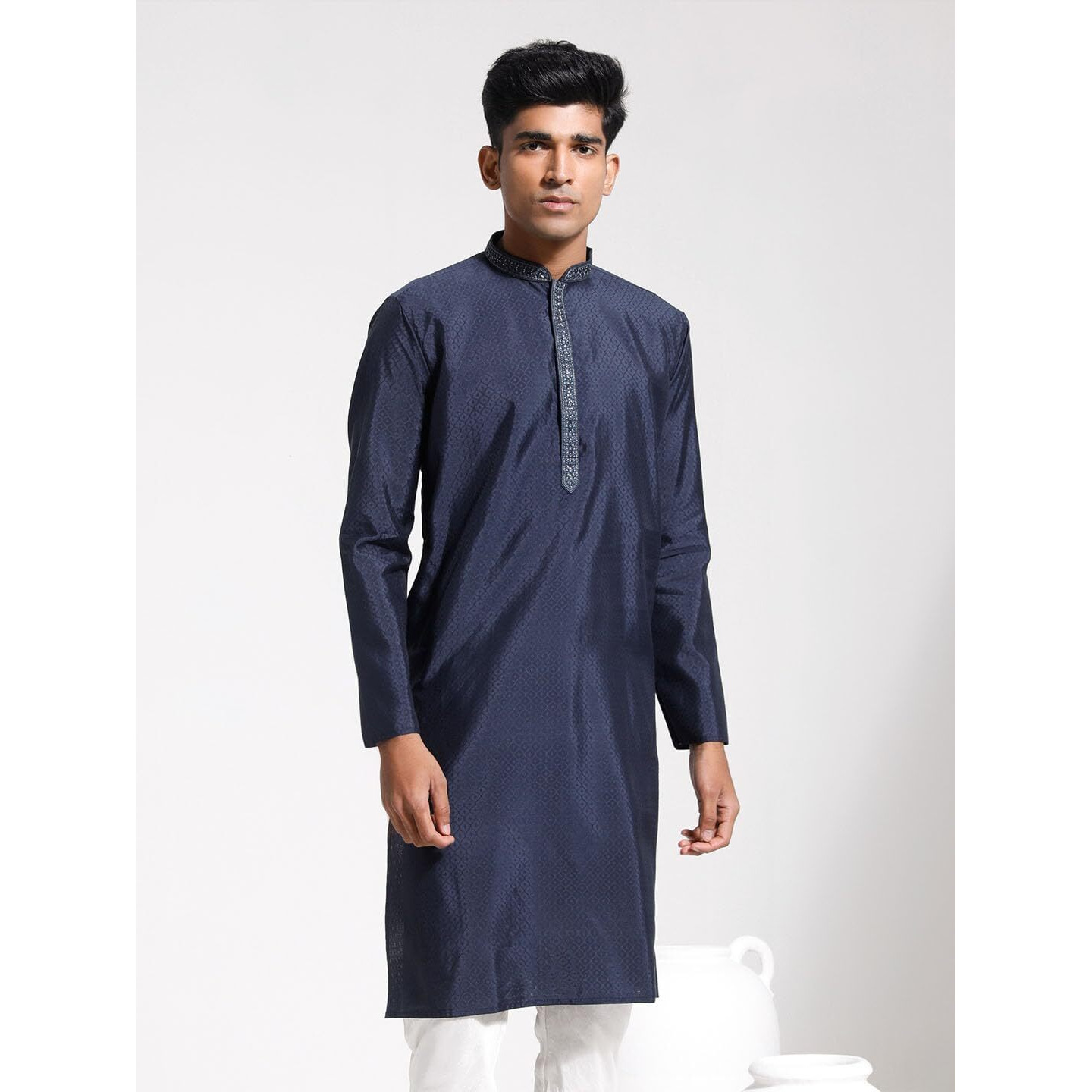 VASTRAMAY Men's Navy Blue Blend Kurta I Jacquard Embroidery Knee Length Kurta I Fastive Party Wedding Traditions Kurta_VASMK278NB_42