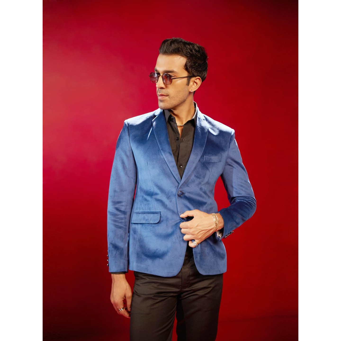 VASTRAMAY Shrestha Men's Navy Blue Velvet Blazer