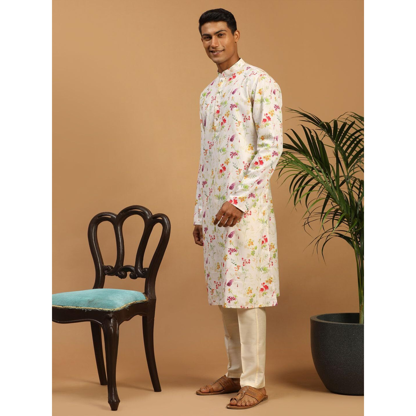 VASTRAMAY Men's Cream Cotton Blend Kurta Pyjama Set_VASMK264nPANT001WH_38