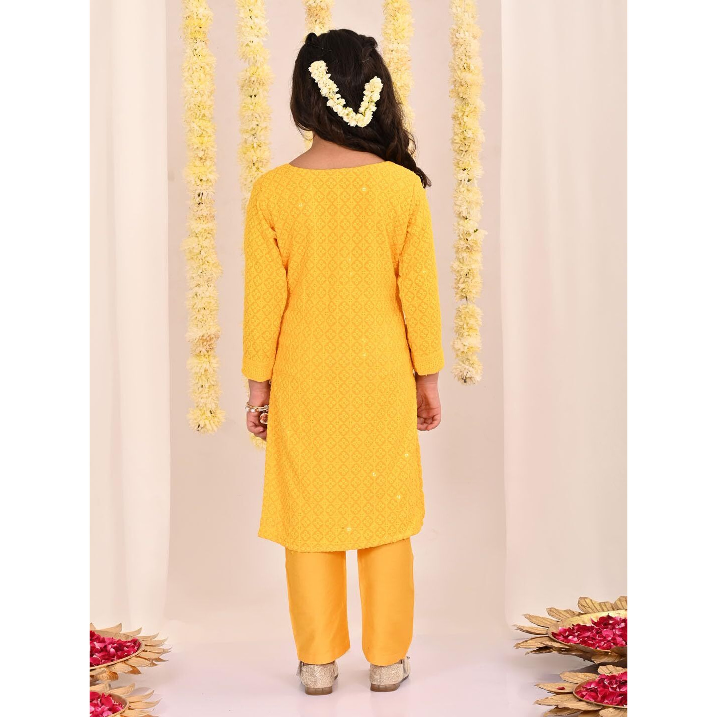 VASTRAMAY Girls' Yellow Kurta And Pant Set_VASGKP050YW_26