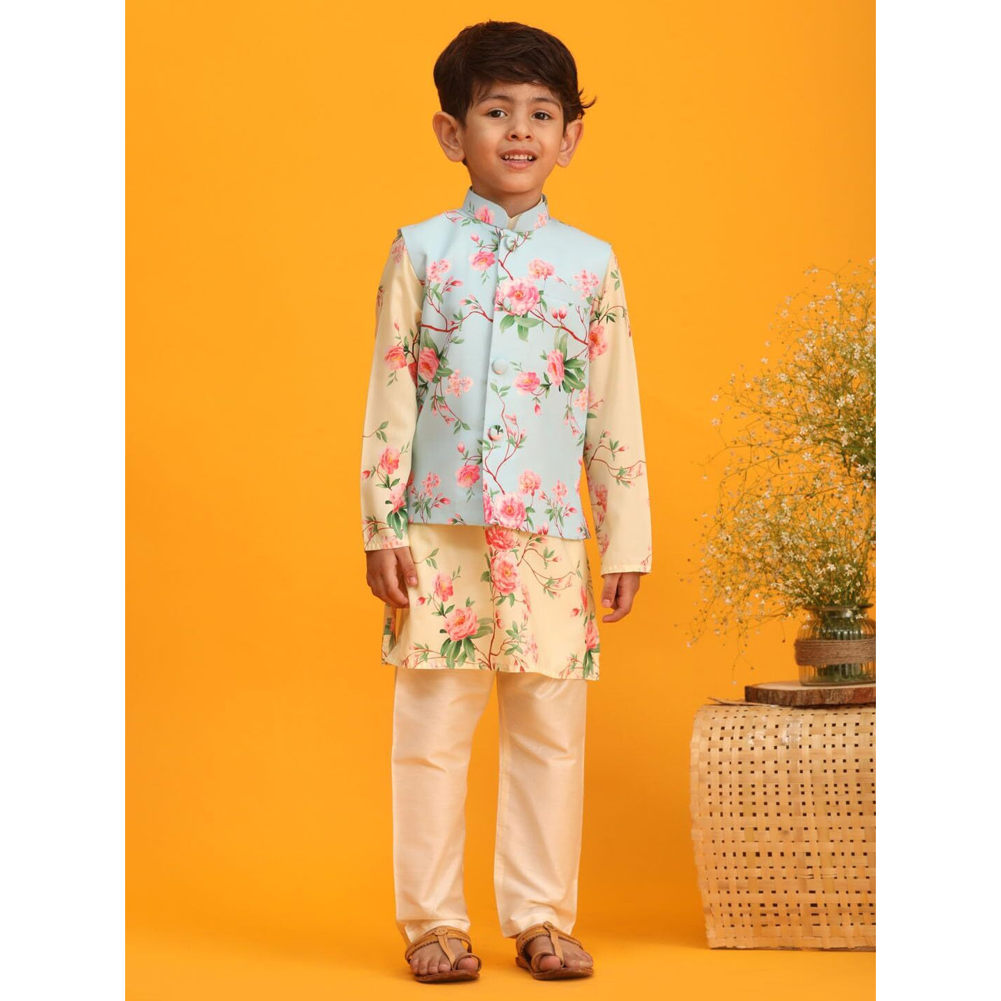 VASTRAMAY Boys' Multicolor Base Yellow Jacket, Kurta and Pyjama Set_VASBJ182AQnBK182YWnVPCR_26