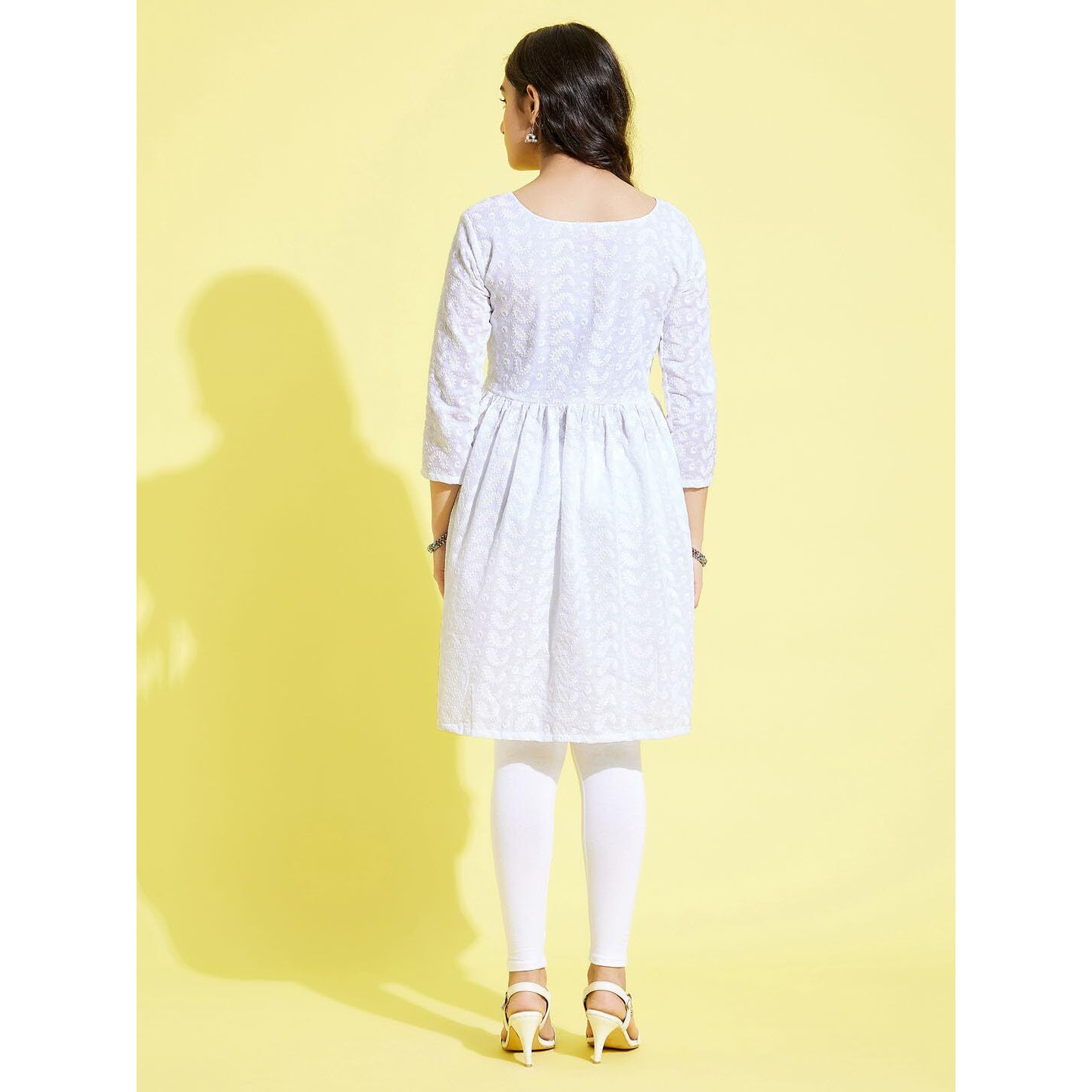 VASTRAMAY YUVA Girls' White Kurta And Leggings Set || Pure Cotton Lukhnowi Chikankari Anarkali Kurta With Cotton Hosiery Leggings || Elegant For Holi & EID Celebration_VYUVGK094WHnGL01WH_36L