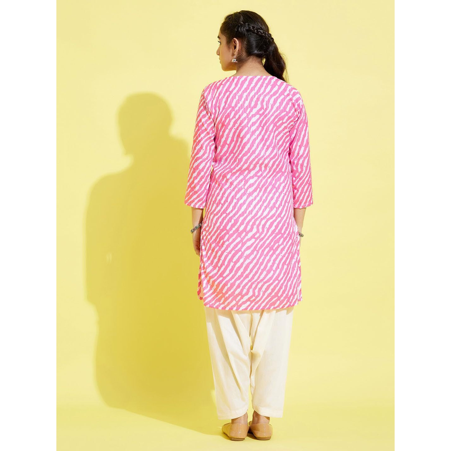 VASTRAMAY YUVA Girls' Pink and White Kurta and Patiala Set_VYUVGK002PNnPTYCR_36