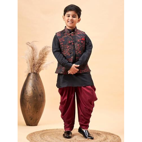 VASTRAMAY Boys' Black Jacket, Kurta and Dhoti Set_JBNBJ013MAnBUK001BLnCDMA_32