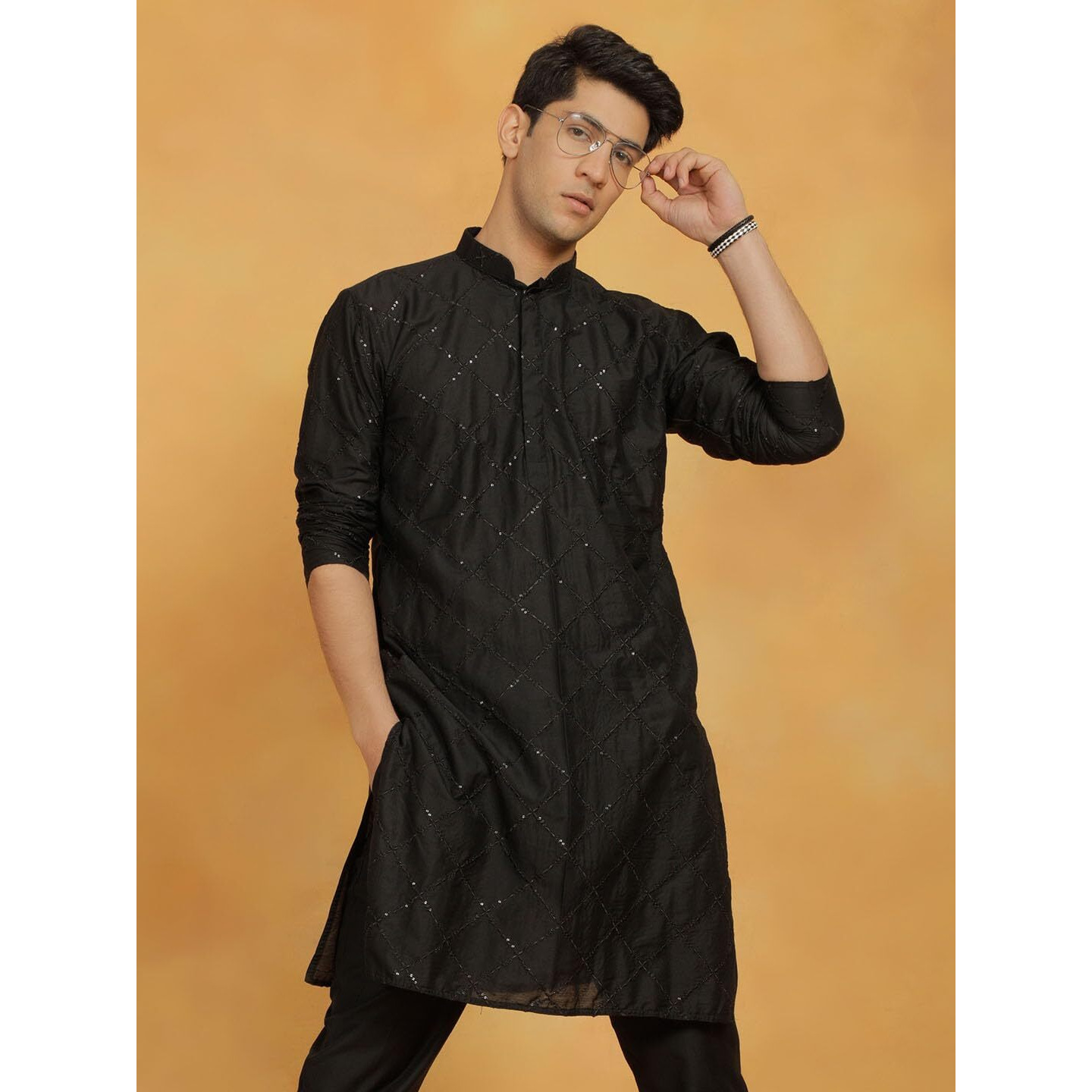 VASTRAMAY Men's Black Viscose Kurta I Allover Embroidered Sequined Knee Length Kurta I Fastive Party Wedding Traditions Kurta_VASMK418BL_38