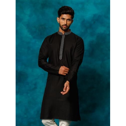 VASTRAMAY Regular Men's Black Cotton Blend Kurta (VASMK156BL_38