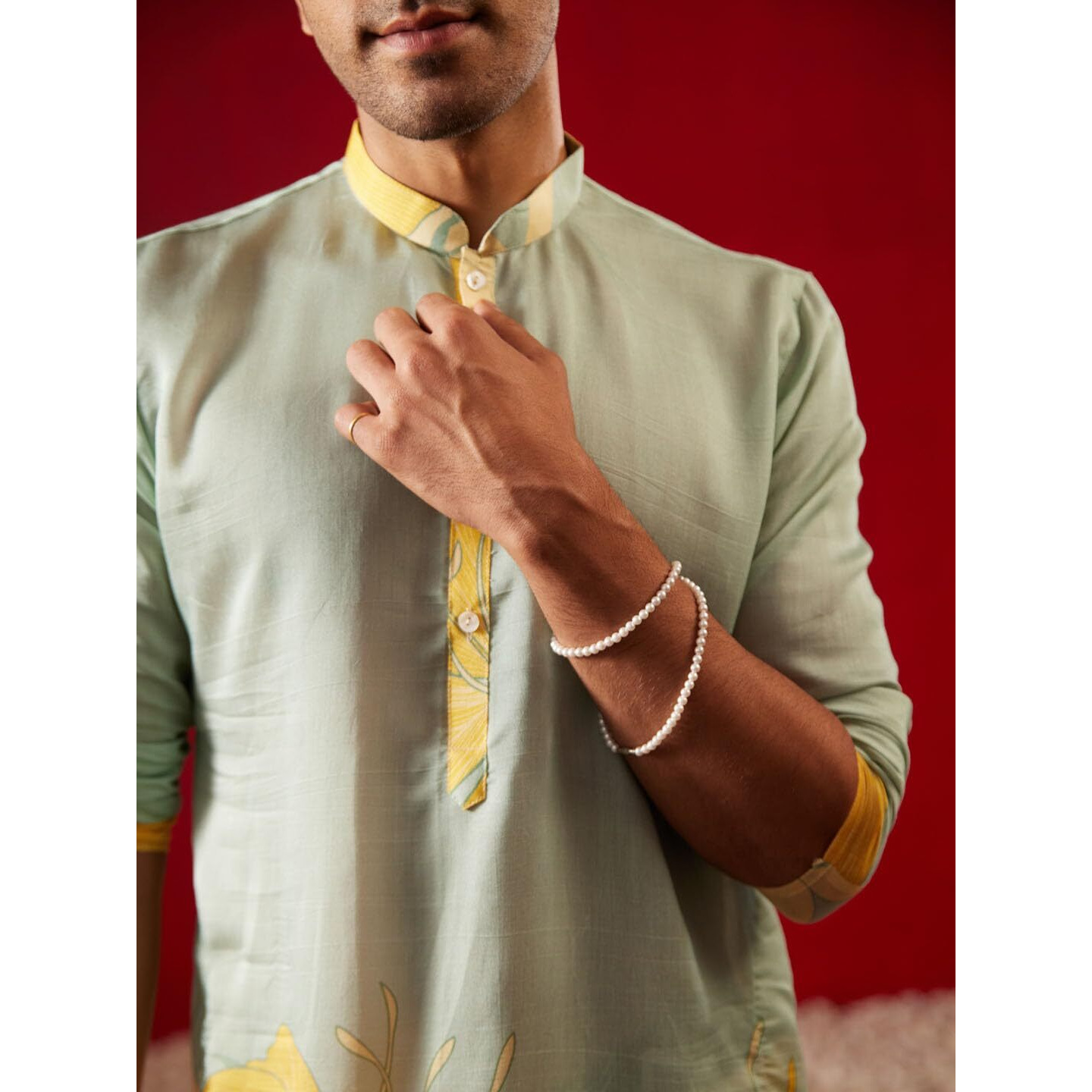 VASTRAMAY Men's Multi Color Base Yellow Cotton blend Kurta Pyjama Set - Floral Printed Cotton Kurta And Pyjama Set