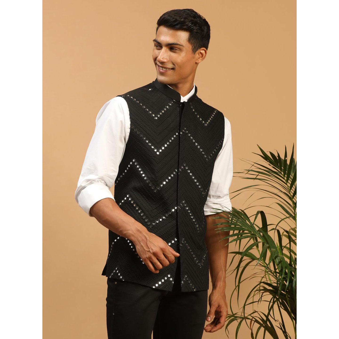 VASTRAMAY Men's Black Mirror Work Nehru Jacket | Mirror Work Chevron Pattern Chic Jacket For Men