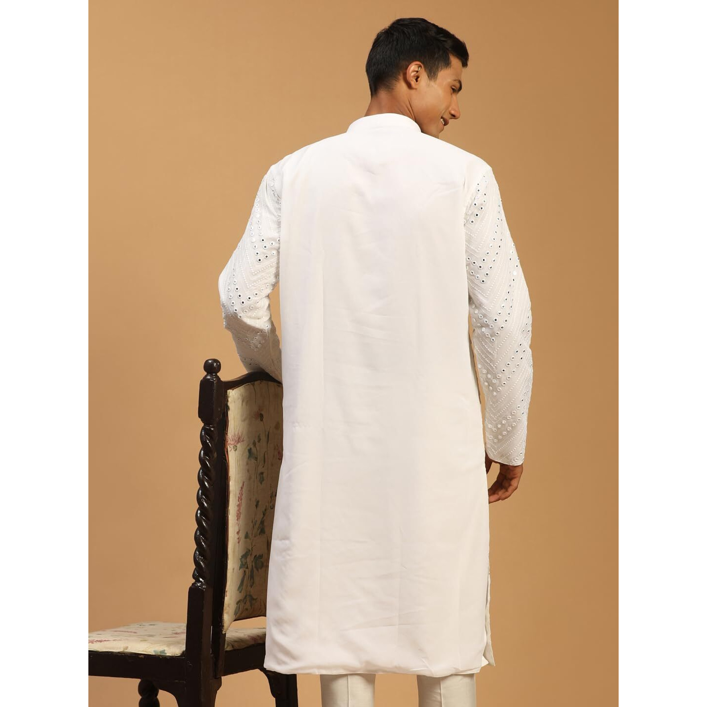 VASTRAMAY Men's White Georgette Kurta | Mirror Work White Georgette Kurta for Men. | Timeless Elegance for Festivals & Events | Classic Design, Premium Comfort, and Versatile Style