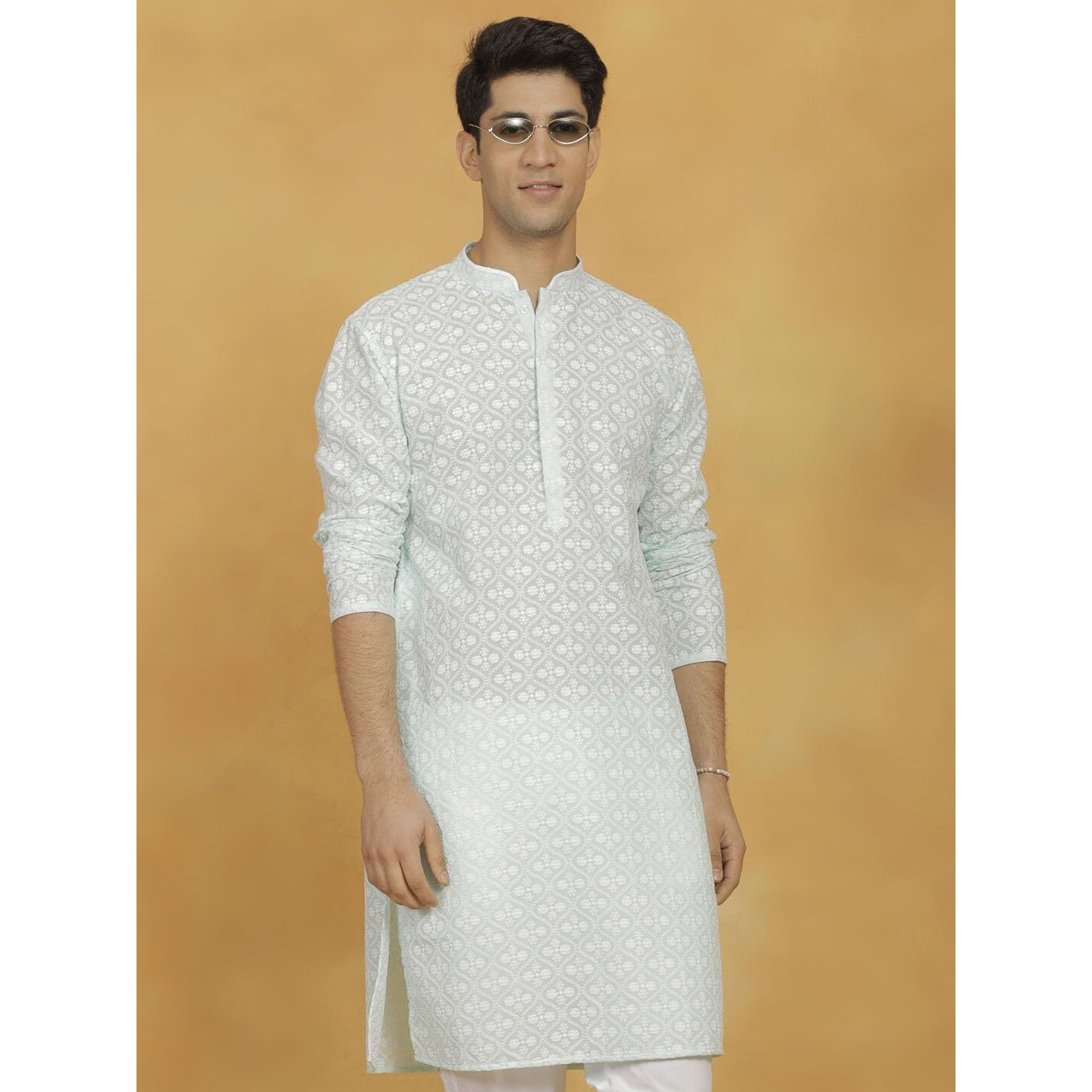 VASTRAMAY Men's Green Cotton Kurta I Allover Chikan Embroidery Knee Length Regular Straight Kurta I Fastive Party Wedding Traditions Kurta_VASMK381GN_36