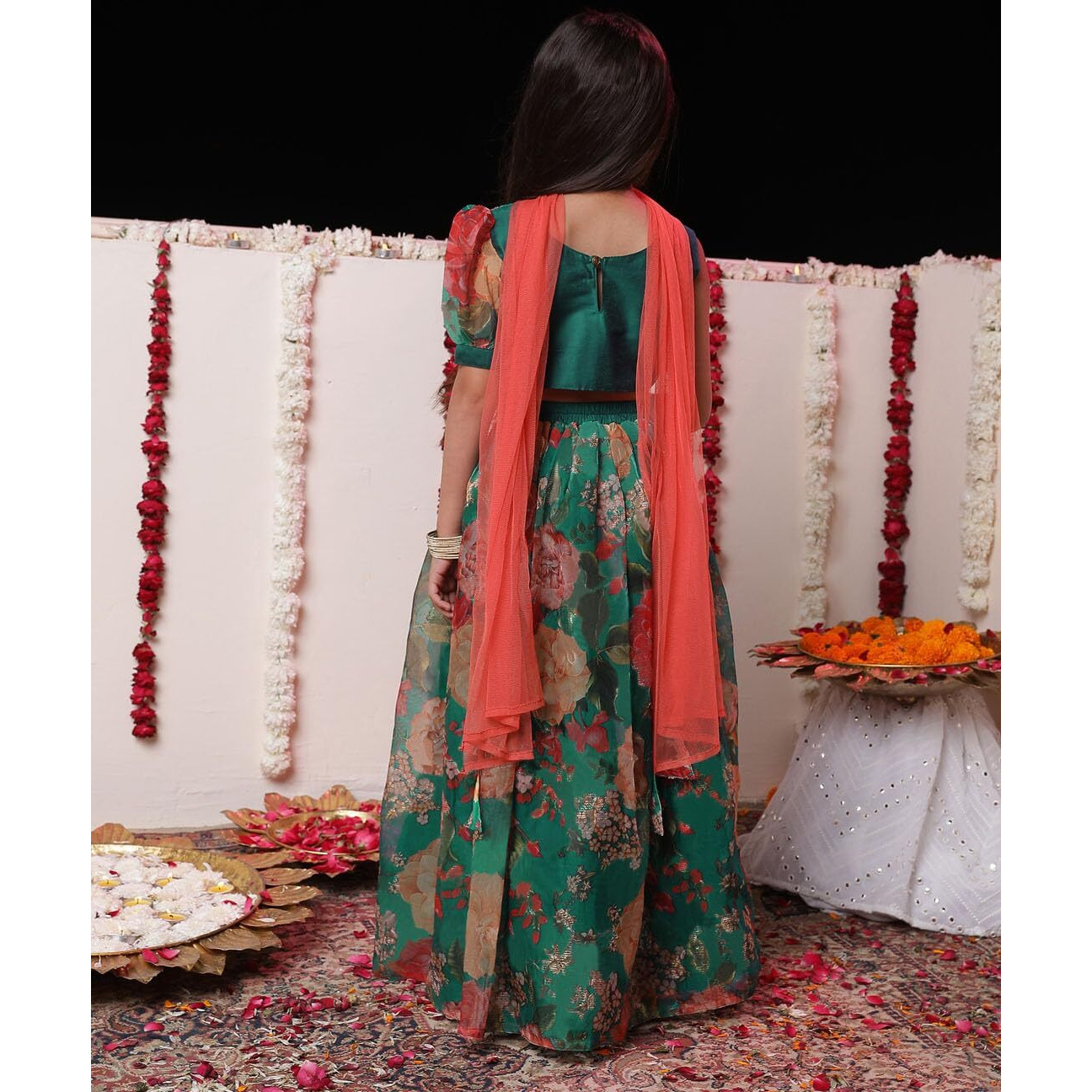 VASTRAMAY Girls' Green Lehenga With Dupatta_VTWGLC015GNnD_34L