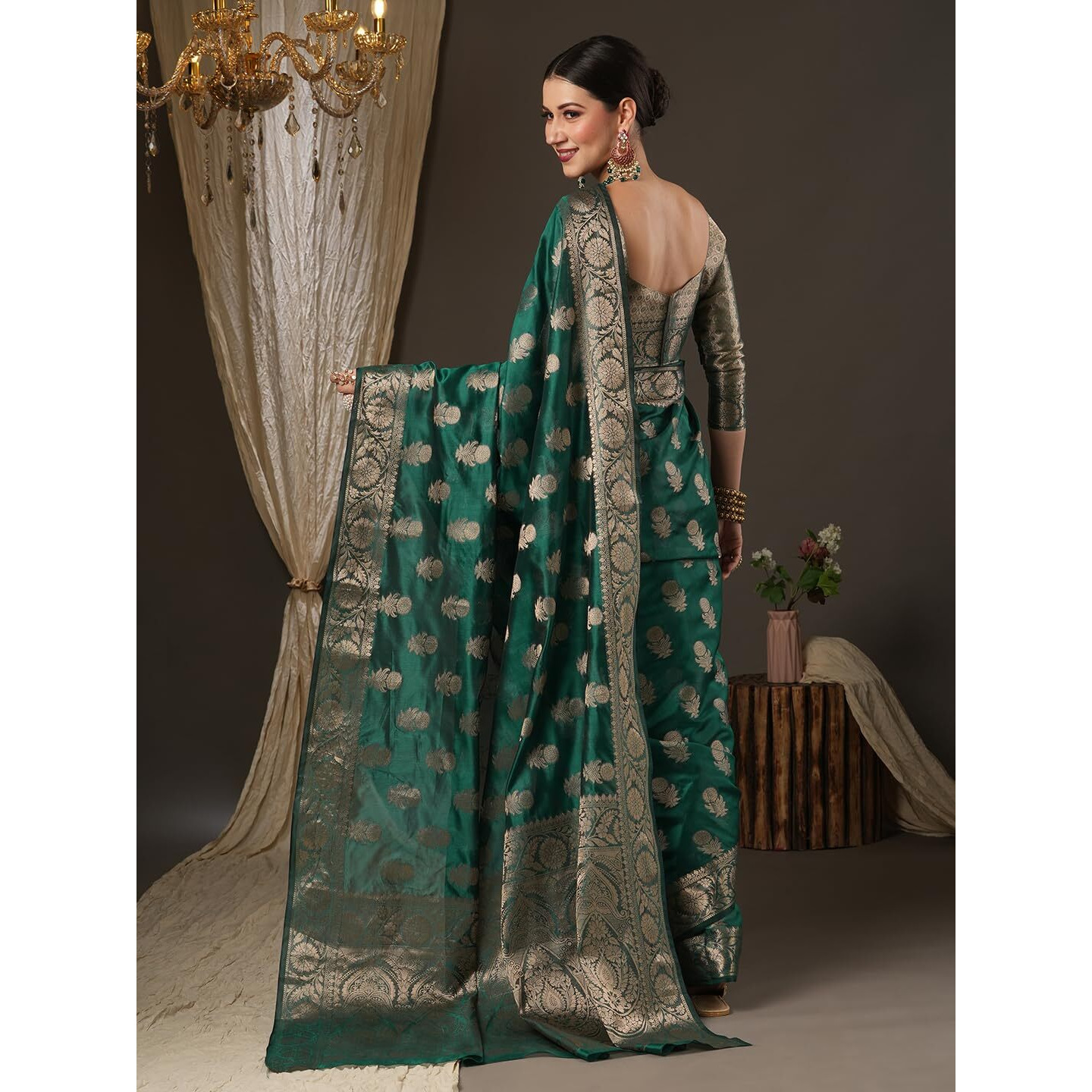 AKHILAM Womens Teal green Organza Floral Saree With Unstitched Blouse Piece (KANCHI4004)