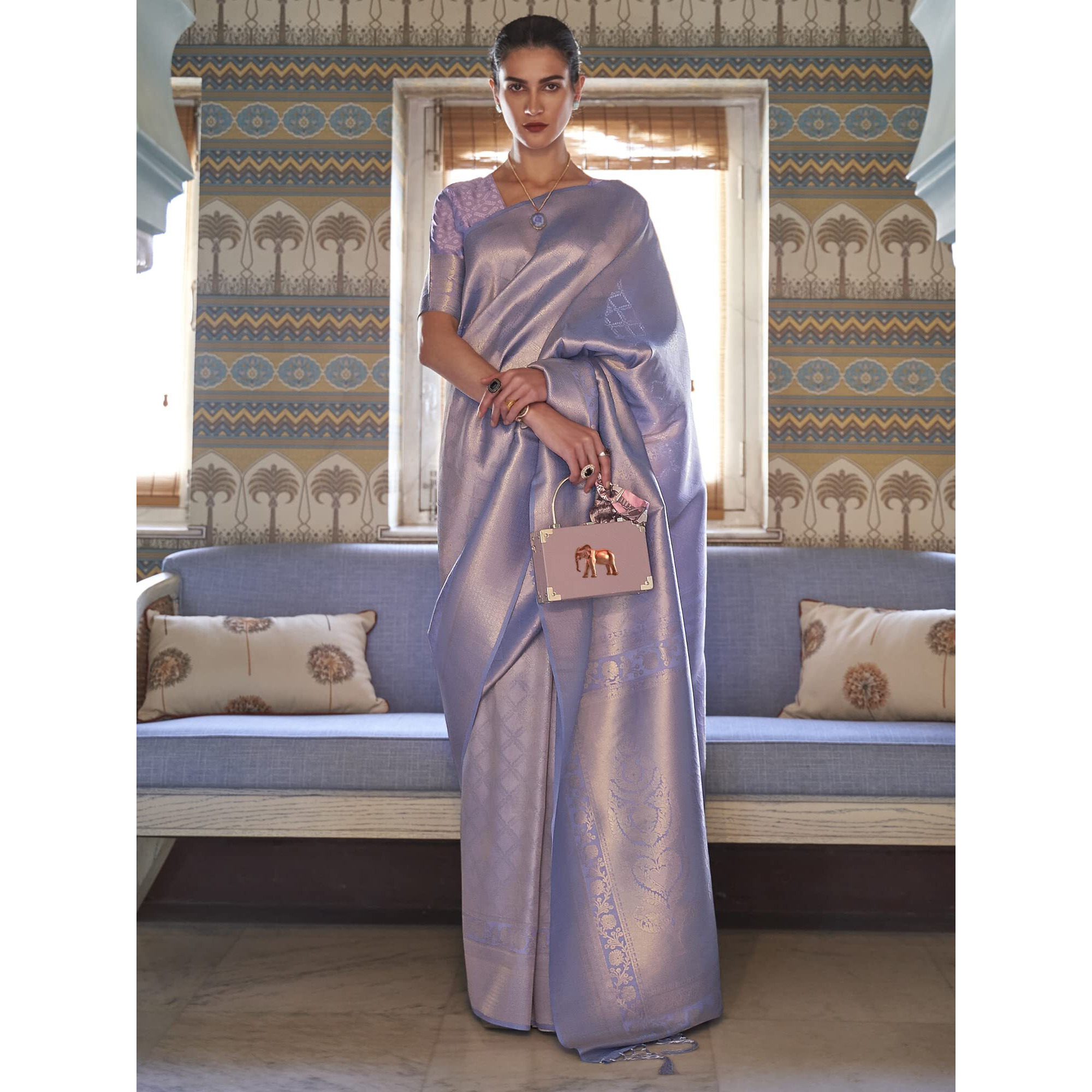 AKHILAM Womens Kanjivaram Banarasi Silk Woven Design Saree With Unstitched Blouse Piece (Lavendar_KMBHP236002_RJ), Multicolor