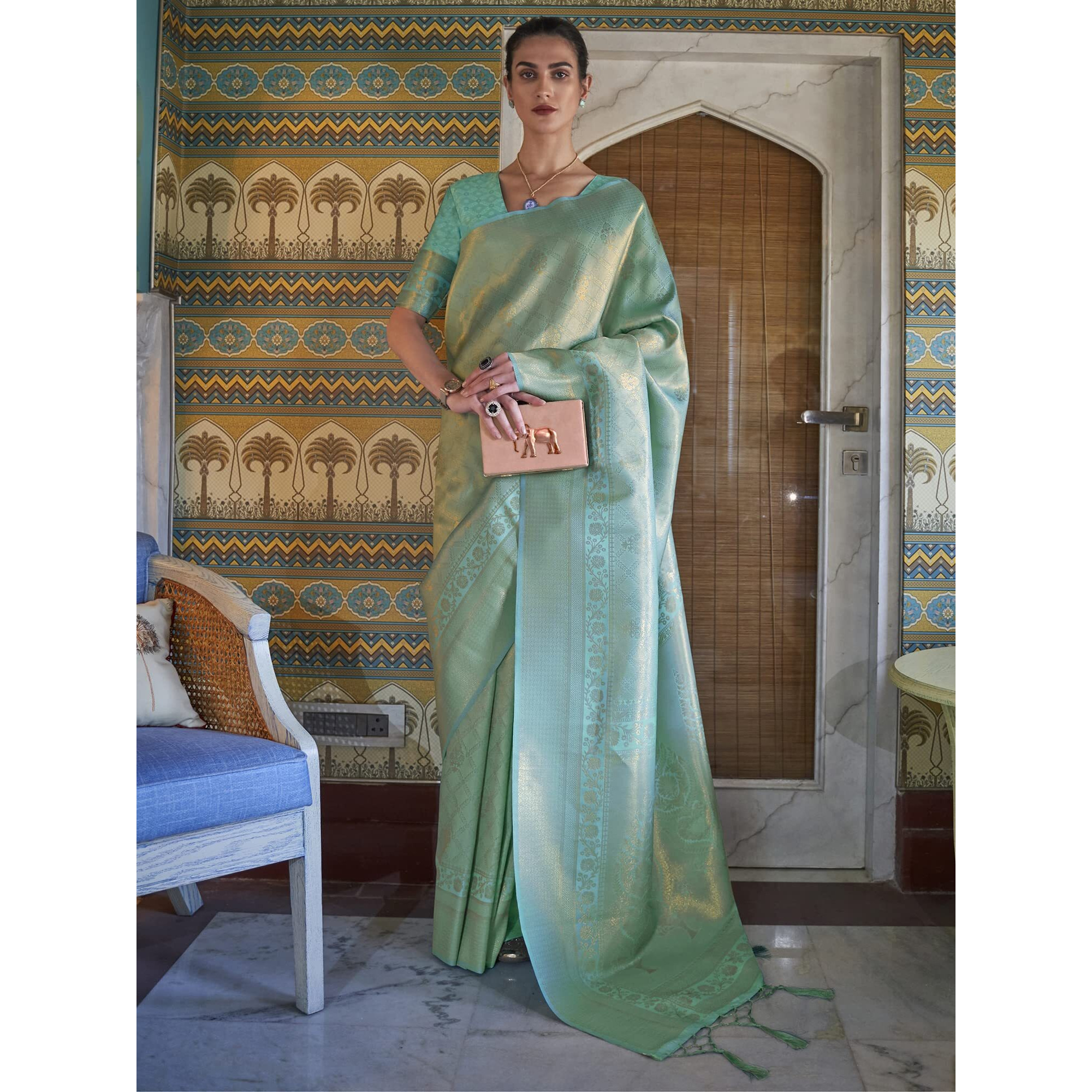 AKHILAM Womens Silk Blend Woven Design Saree With Unstitched Blouse Piece (Sea Green_KMBHP236006_RJ)