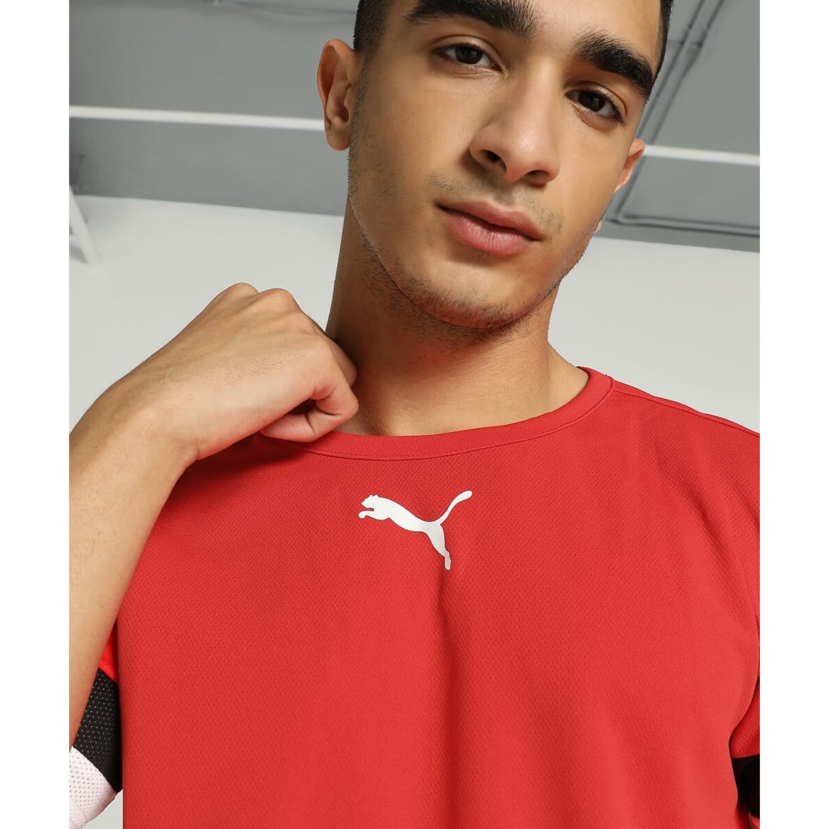 Puma Mens Color Block Regular Fit T-Shirt (704932_Red-Black-White