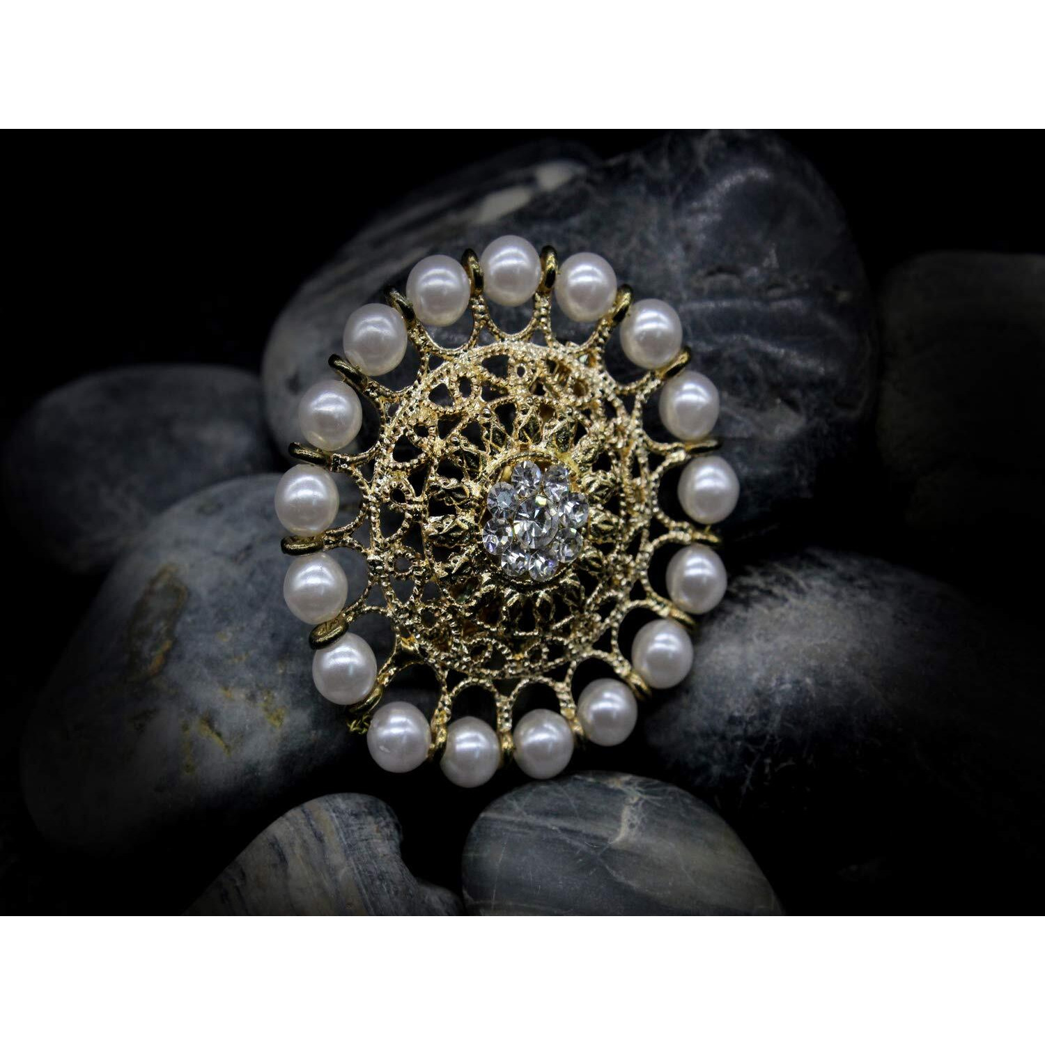 ACCESSHER Golden Rhinestone with Pearl Saree Pin for Women | Pearl Brooch for Women/Saree brooch for women/saree clip for holding saree pleats Set of 1