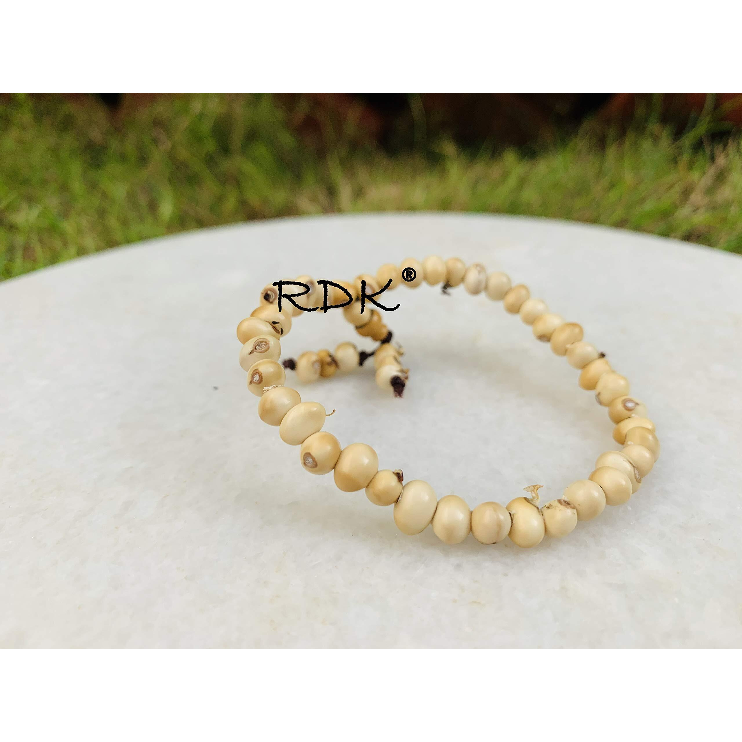 RDK Natural White Gunja/Chirmi Seed Bracelet (40 Beads With 6 Mini Bead) Chirmi Gunja Seeds for Lakshmi Upasana Diwali Pooja Wealth Beads Fang-sue Vastu (White Gunja Bracelet)
