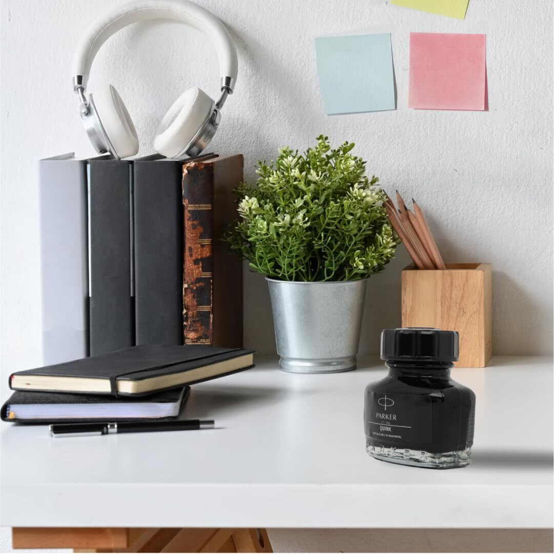 Parker Quink Bottle - Black Ink Color| 30 ML | Smudge Free Writing Experience | Precision Writing