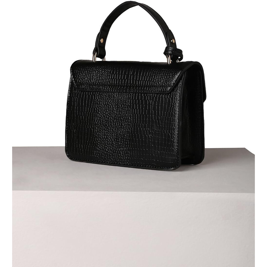 Allen Solly Women Black colour Sling Bag_AHBGFRGBS02449 Size-20 * 8 * 16cm