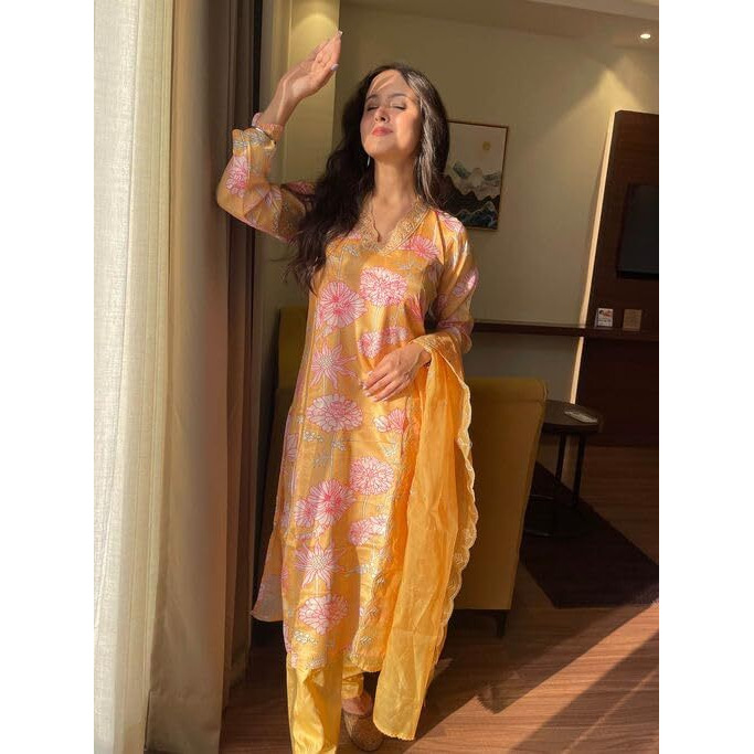 SHIENZY Women's Cotton Blend Kurta Set (1500SHZ_Mustard_M)