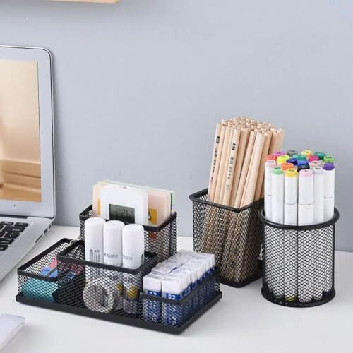UCRAVO 1pcs Mesh Pen Pencil Holder with Post It Note Holders Desk Organizer, 4 Compartment Wire Desktop Pen Pencil Cup Office Supplies Accessories for Home Office School, Black, Stationery