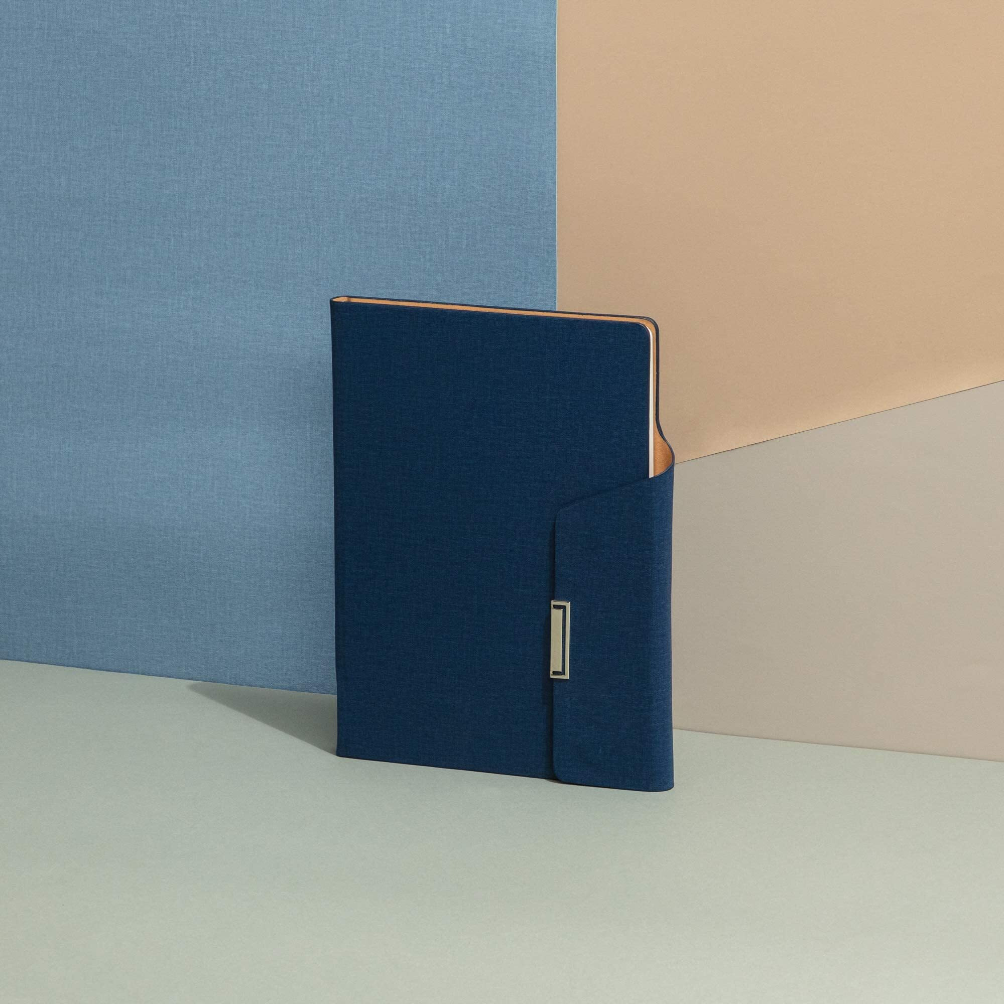 REGAL Signature A-5 PU Leather Business Notebook Diary Journal, Magnetic Flap Closure with sleek metal accessory,192 pages, 80 gsm (Indigo Blue)
