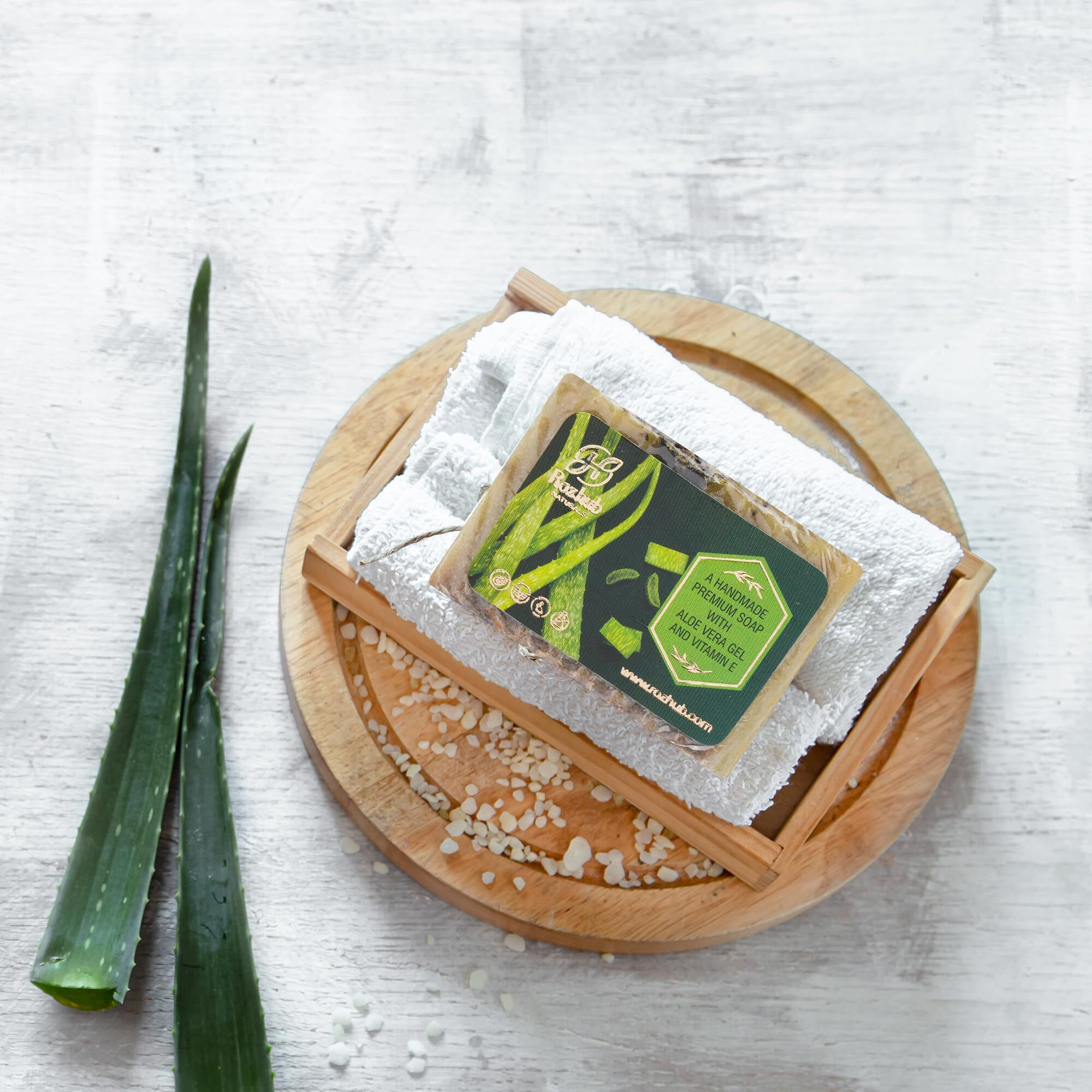 Rozhub Naturals Aloe Vera & Basil Handmade Soaps, 100 Gm (Pack Of 4)