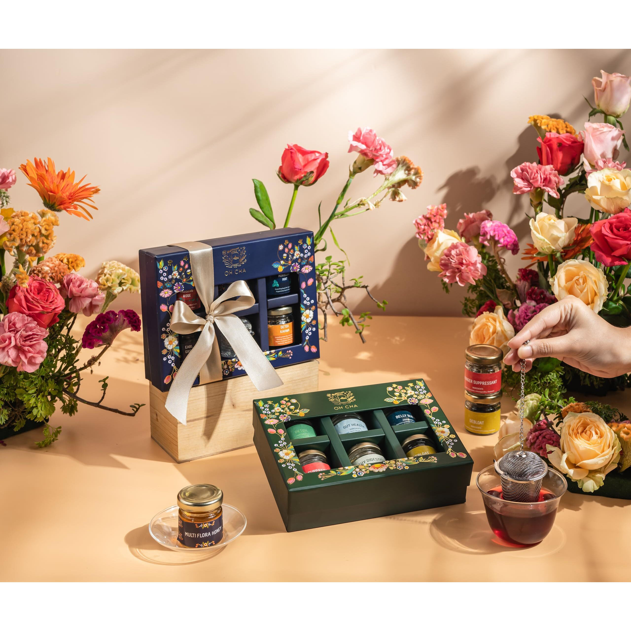 Oh Cha - Tea Gift Box | Assorted Tea Gift Set With Tea Infuser & Honey | 4 Tea Flavors, Black Tea, Herbal Tea, Green Tea Loose Leaves | Gift For Everyone | Birthday Gift, Anniversary Gift, Wedding Gift