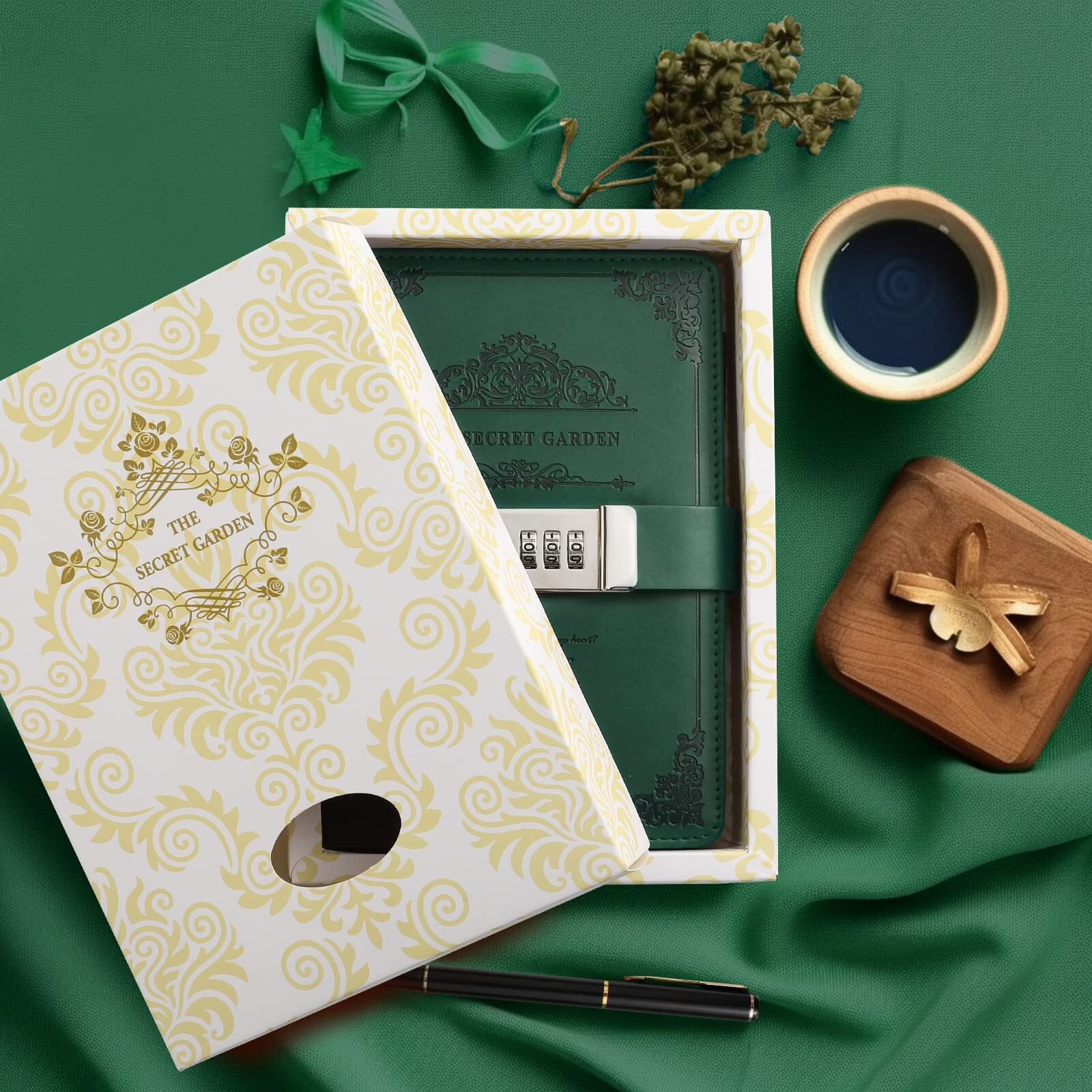 Xiyunte Diaries With Lock, A5 Adult Diary With Lock, Vintage Pu Leather Journal Notebook With Pen, Personal Diary With Pen Holde 200 Pages 100Gsm Premium Thick Paper, Gift Box-Green