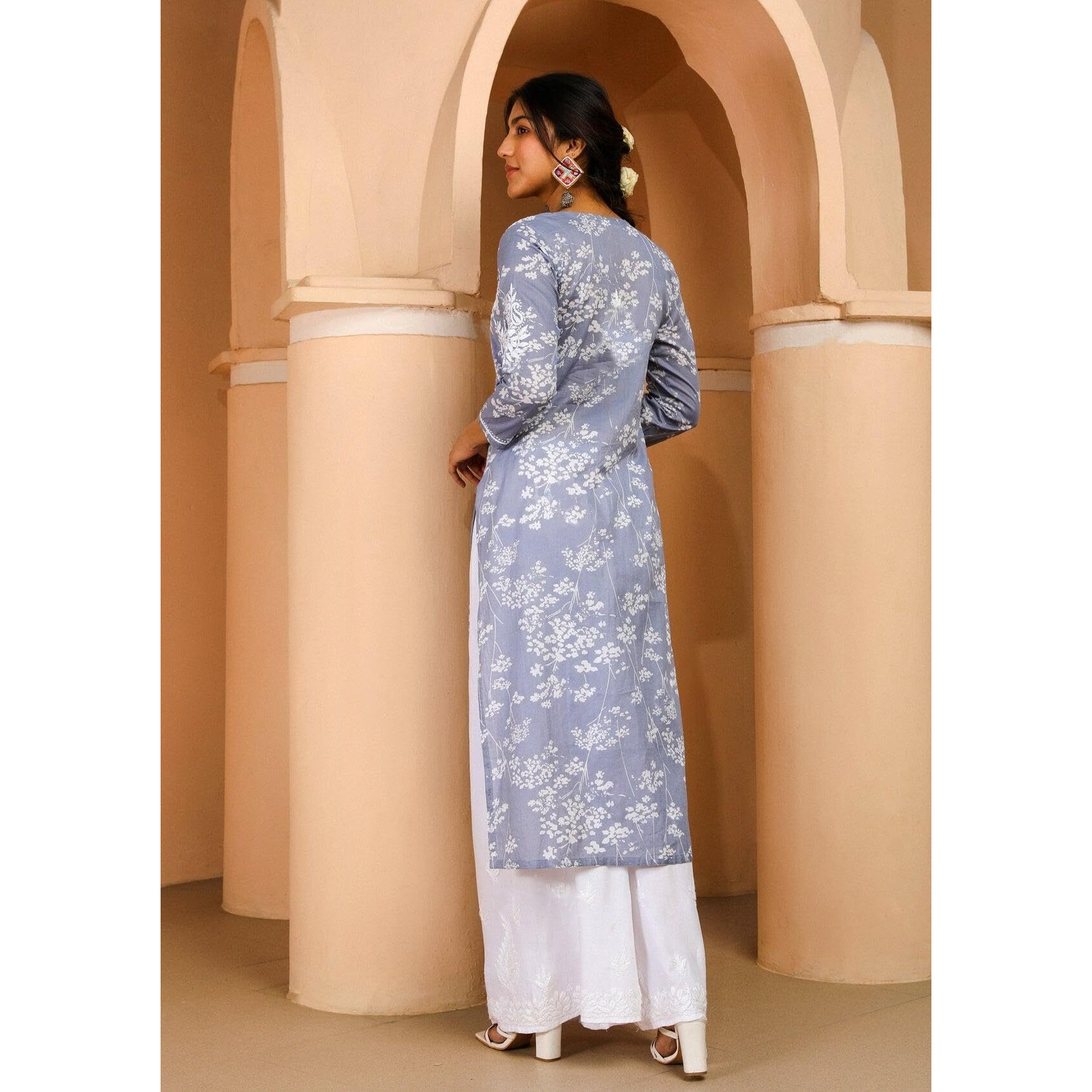 Gosriki Women's Cotton Blend Chikankari Embroidered Straight Kurta (Zainab Grey-Nw-Gs_S_Grey_Small)