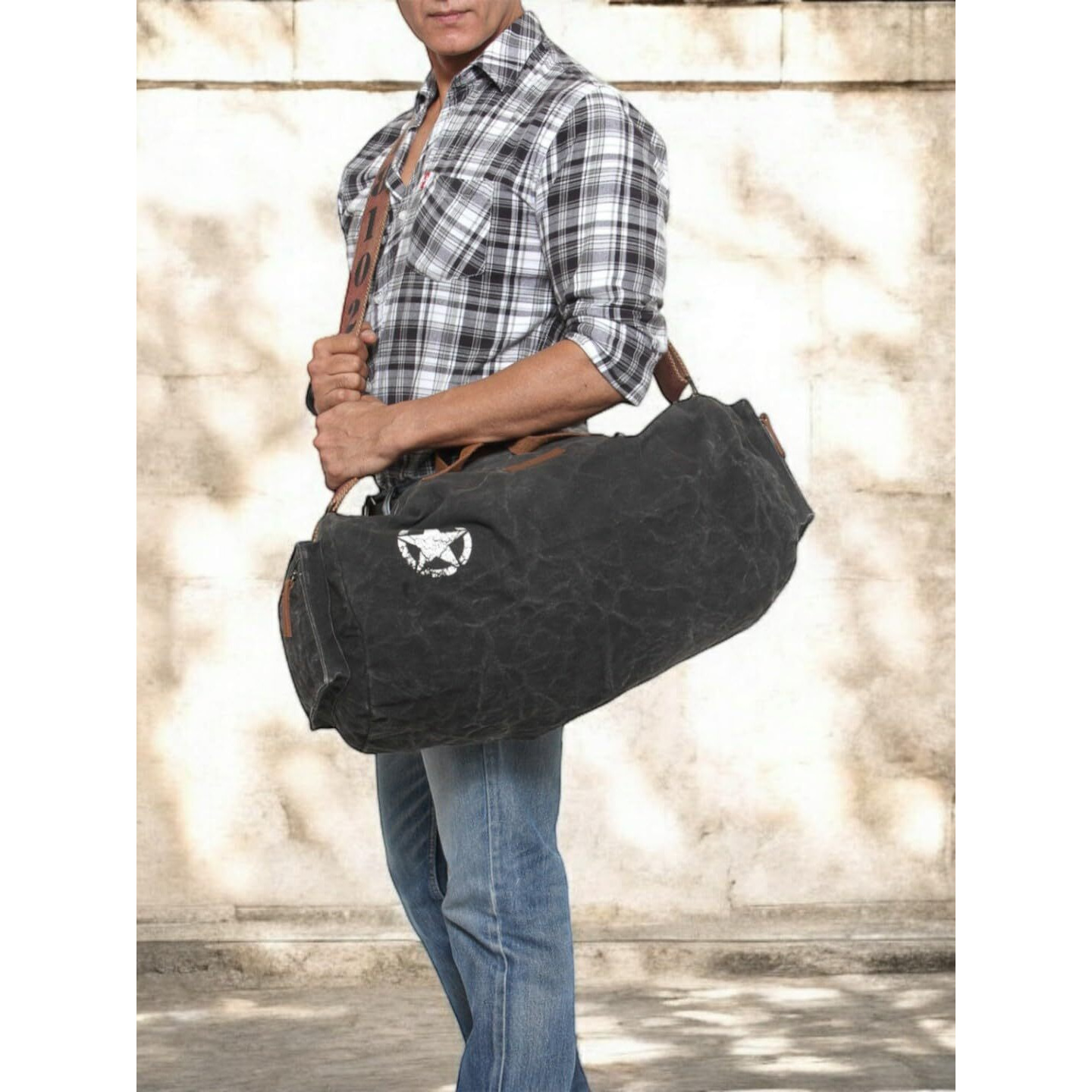 The House Of Tara Canvas Travel Duffle Bag 25 Litres | Sports Duffel | For Men And Women | Waterproof | Adjustable Broad Strap | Gym Bag | Airline Carry On Luggage | Quick Access Pockets | Black